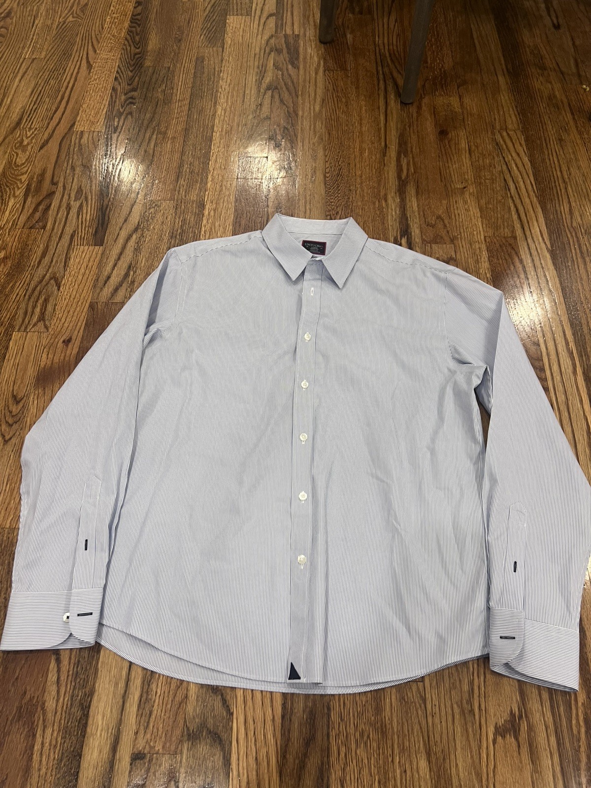 UNTUCKIT Men’s Long Sleeve Button Down Dress Shirt Stripe White Blue Size Large UNTUCKIT Men’s Long Sleeve Button Down Dress Shirt Stripe White Blue Size Large