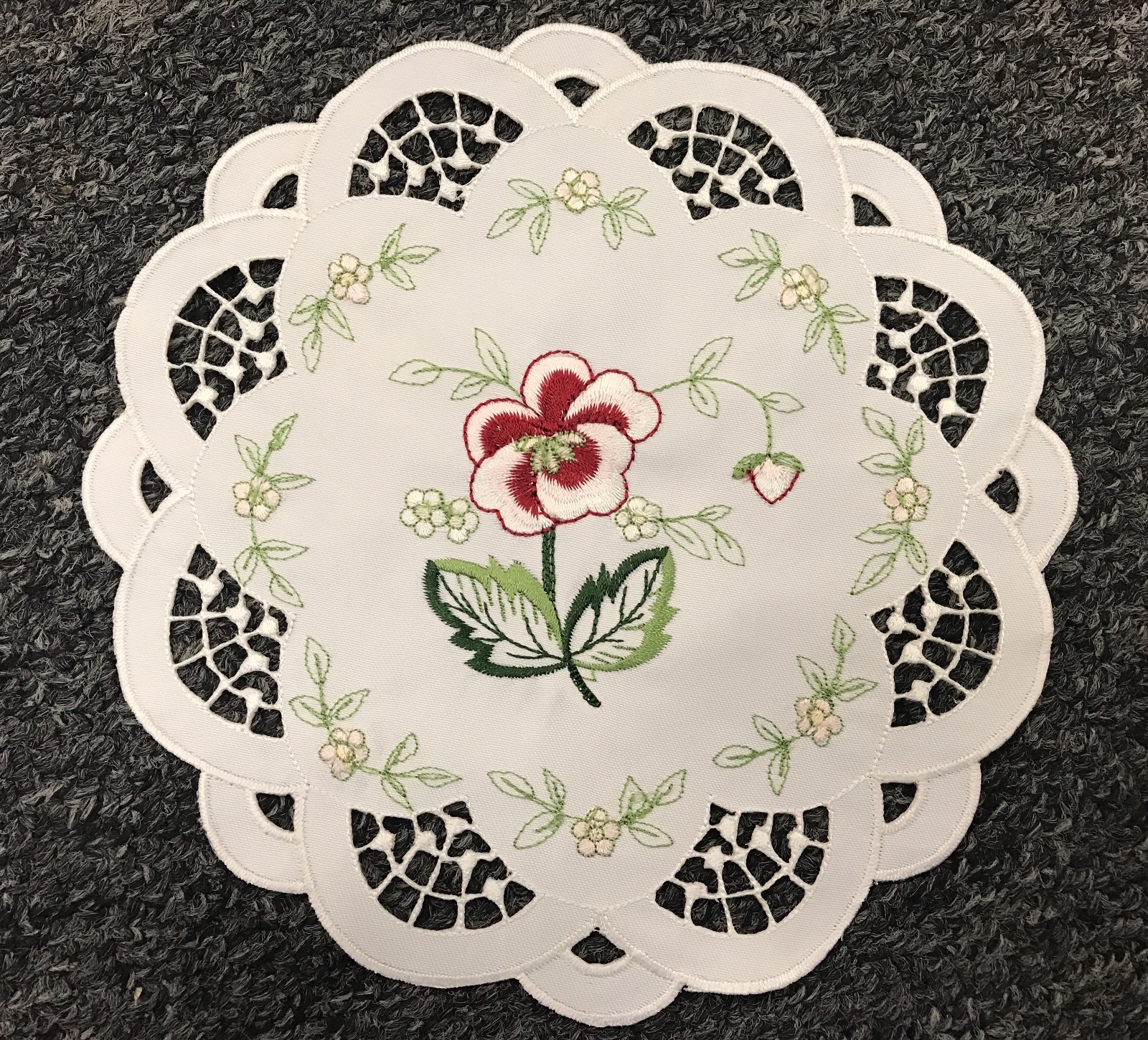12 Pcs Embroidered Rose Lace Doilies Placemat Mat Wedding Party Banquet Decor