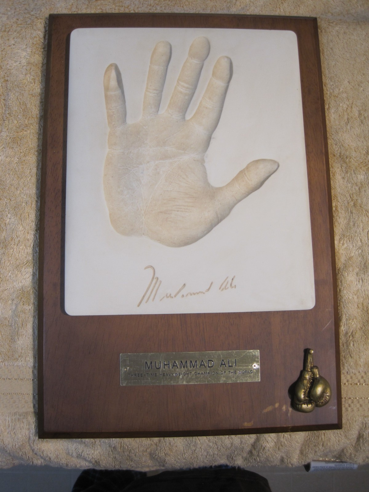 Muhammad Ali Plaster Handprint Wall Plaque by Silk Road Gifts Muhammad Ali Plaster Handprint Wall Plaque by Silk Road Gifts