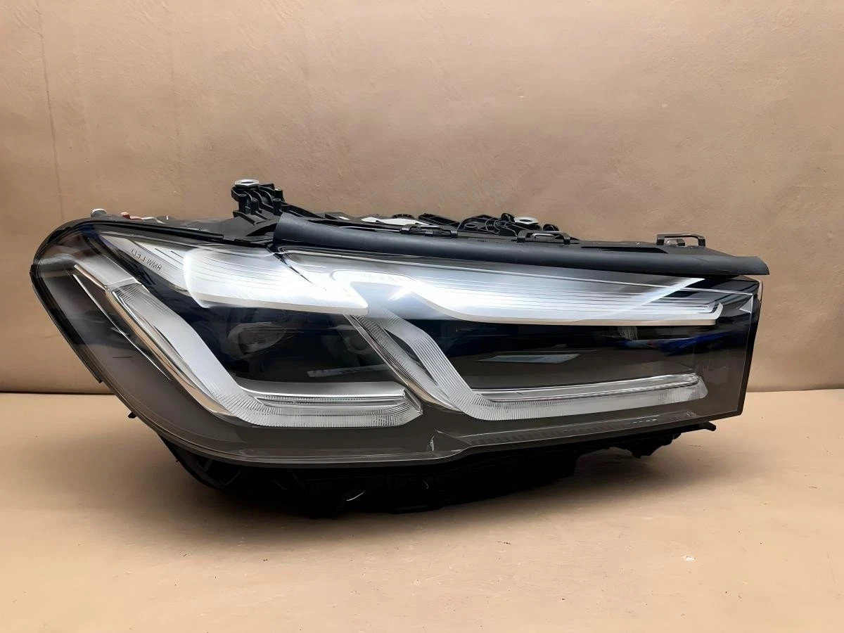 2021-23 BMW 5 SERIES 530I 540I 550IX G30 LED Adaptive Right SILVER HEADLIGHT OEM 2021-23 BMW 5 SERIES 530I 540I 550IX G30 LED Adaptive Right SILVER HEADLIGHT OEM