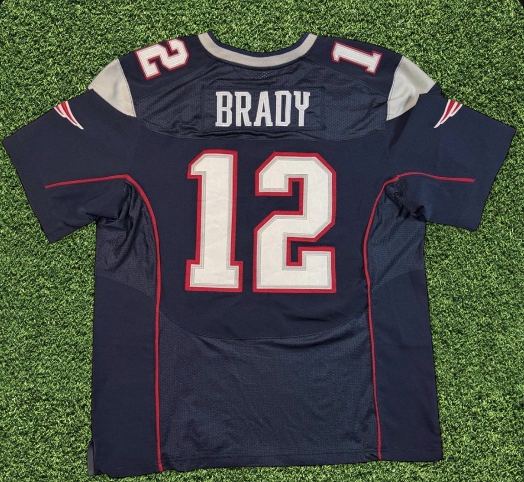 Nike Authentic NFL New England Patriots Tom Brady Elite Jersey #12 48 Rare Nike Authentic NFL New England Patriots Tom Brady Elite Jersey #12 48 Rare