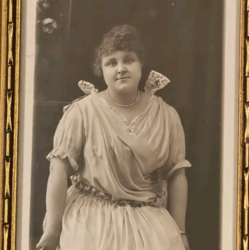 Antique c1910 Pansy G. I\'Lang Spokane WA Portrait Photo Palace Framed