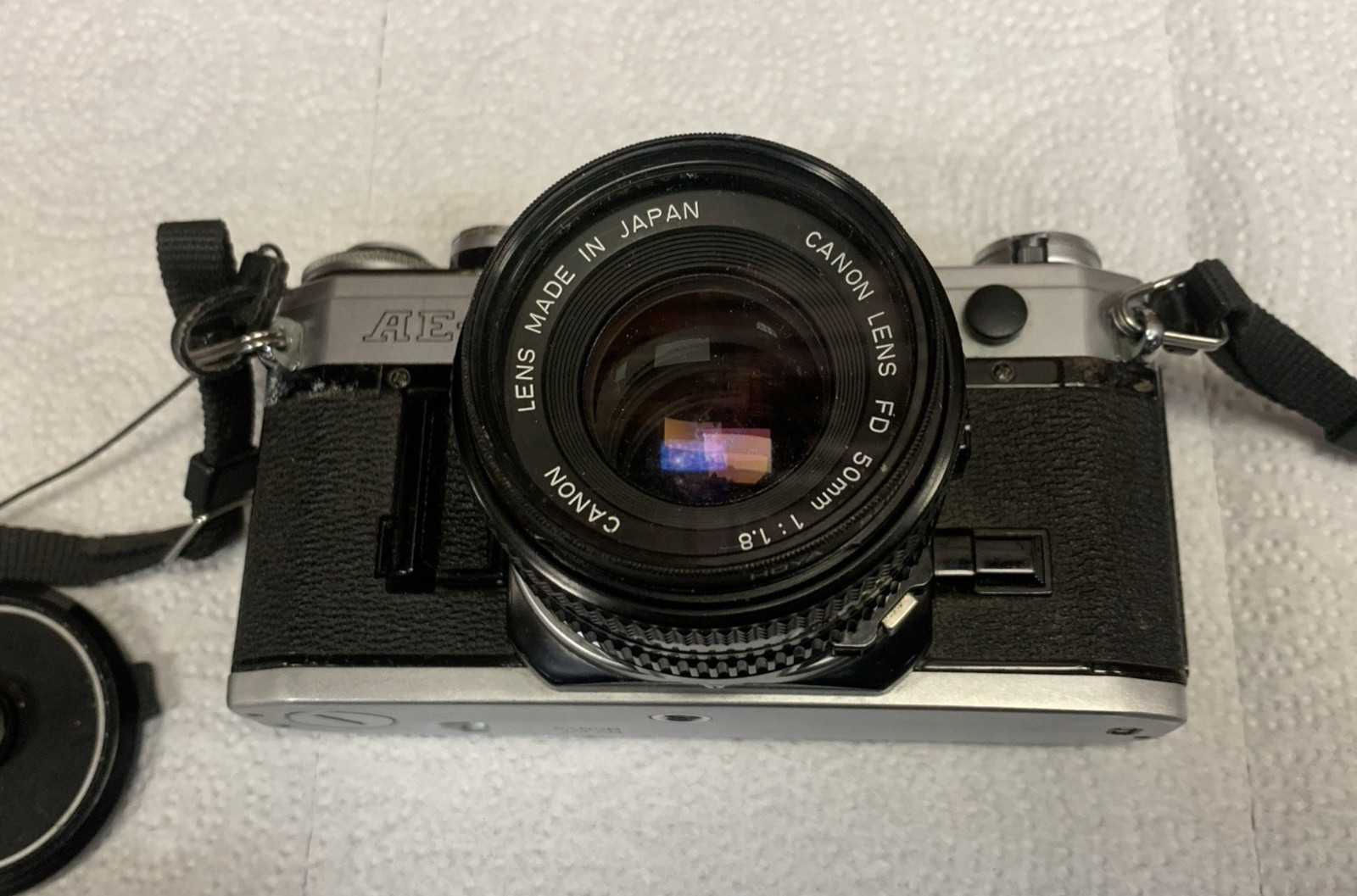 Vintage Canon AE-1 35mm SLR Film Camera With 50mm f/1.8 FD Lens (b1