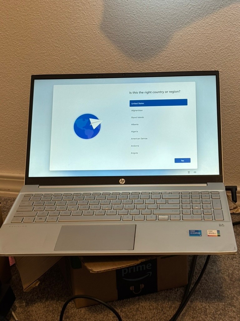 Laptop HP Pavilion 15-EG1053CL 15.6