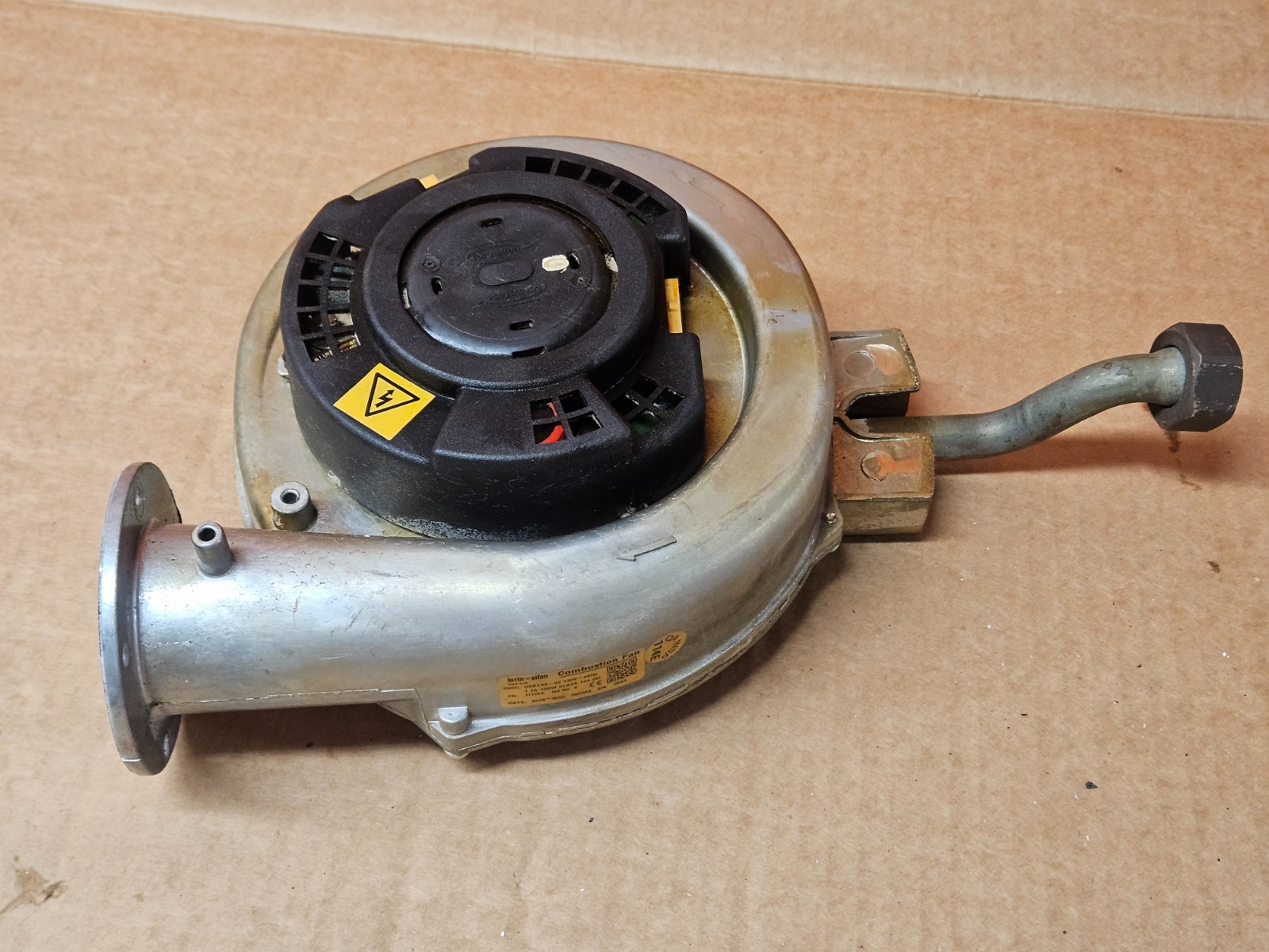 IBC Technologies 240-145 Blower Fan Assembly for HC/DC 33-160 Boiler