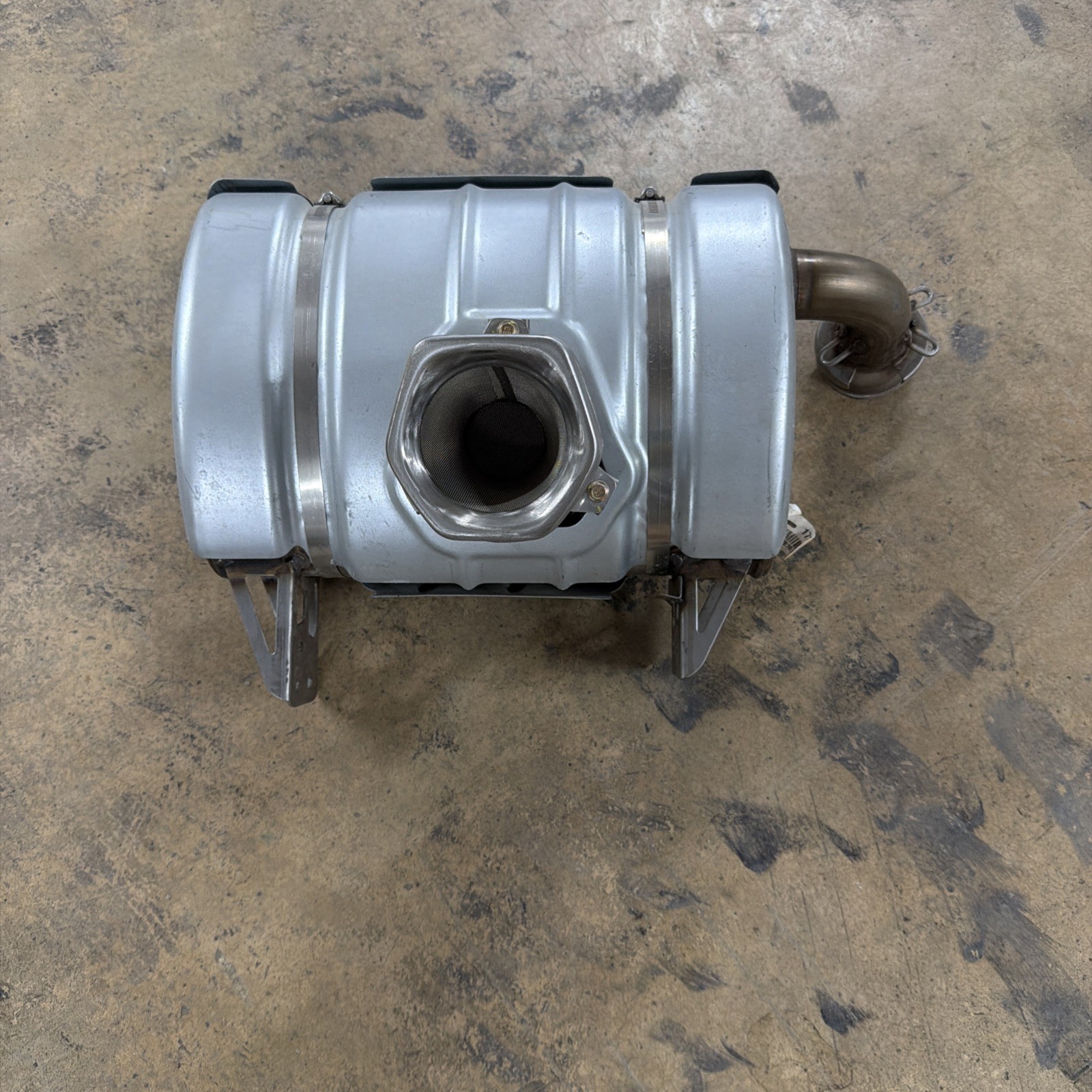 New take off Can-Am x3 exhaust muffler 2020-2025 (FITS ALL X3 TURBO MODLES) New take off Can-Am x3 exhaust muffler 2020-2025 (FITS ALL X3 TURBO MODLES)