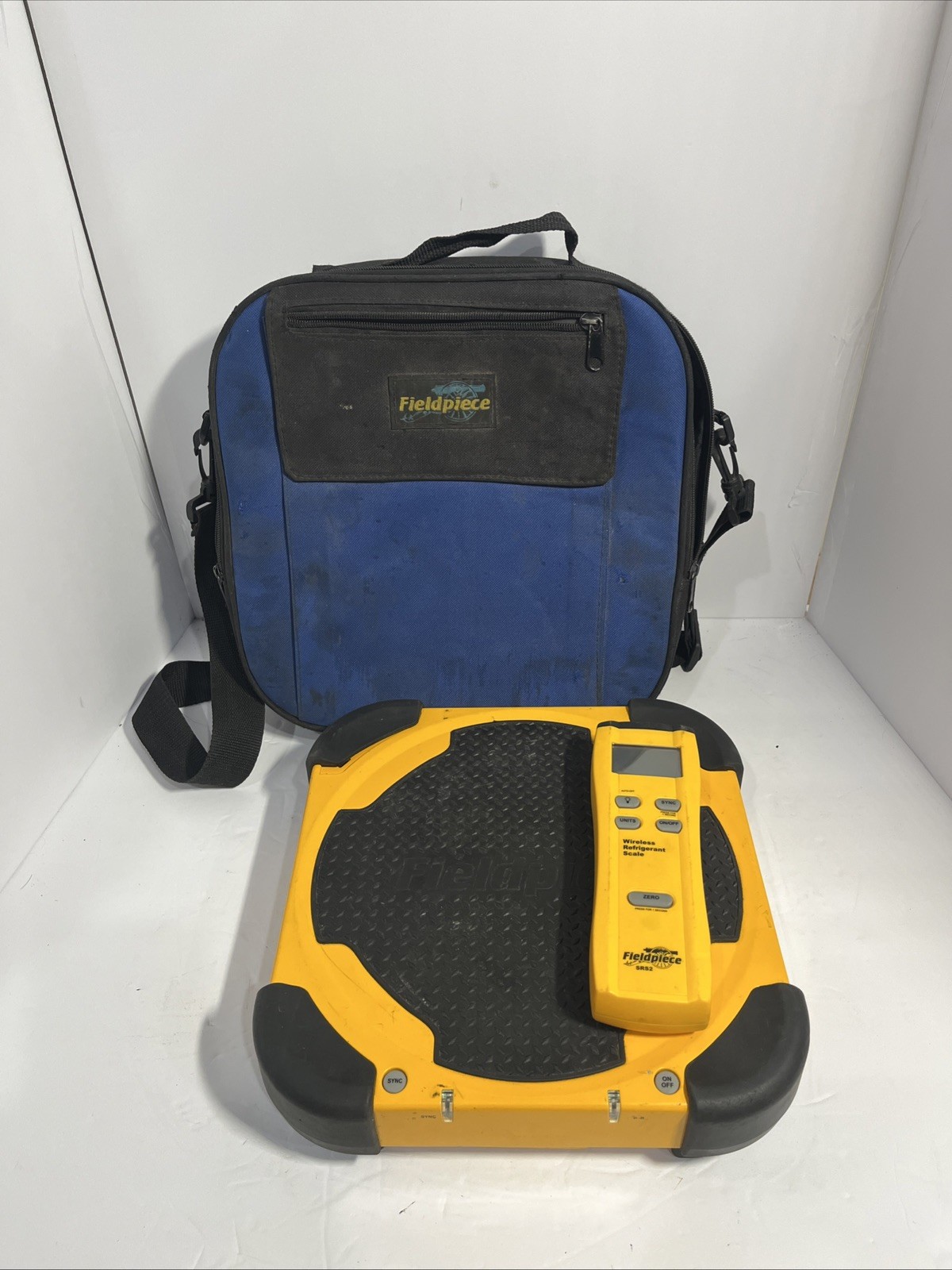 Fieldpiece SRS2 220lb Wireless Refrigerant Scale w/ Remote & Storage Bag - WORKS Fieldpiece SRS2 220lb Wireless Refrigerant Scale w/ Remote & Storage Bag - WORKS