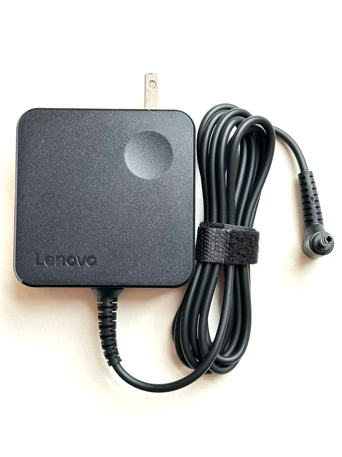 Lenovo 65W ADLX65CCGU2A AC Adapter for Lenovo IdeaPad 3 IdeaPad 710 4.0*1.7mm Lenovo 65W ADLX65CCGU2A AC Adapter for Lenovo IdeaPad 3 IdeaPad 710 4.0*1.7mm