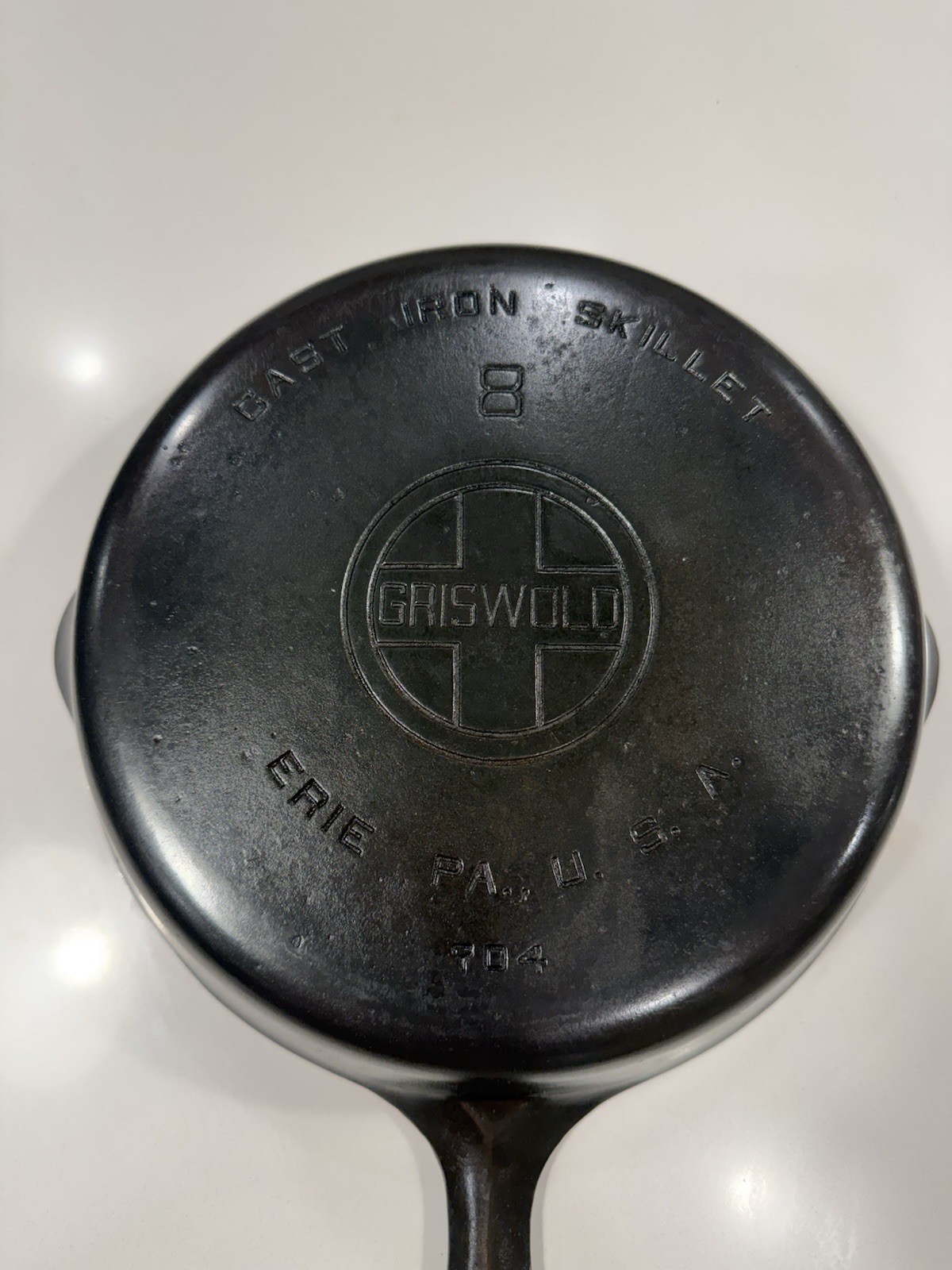 Vintage Griswold No 8 Cast Iron Skillet 704 Large Block Logo Erie PA USA