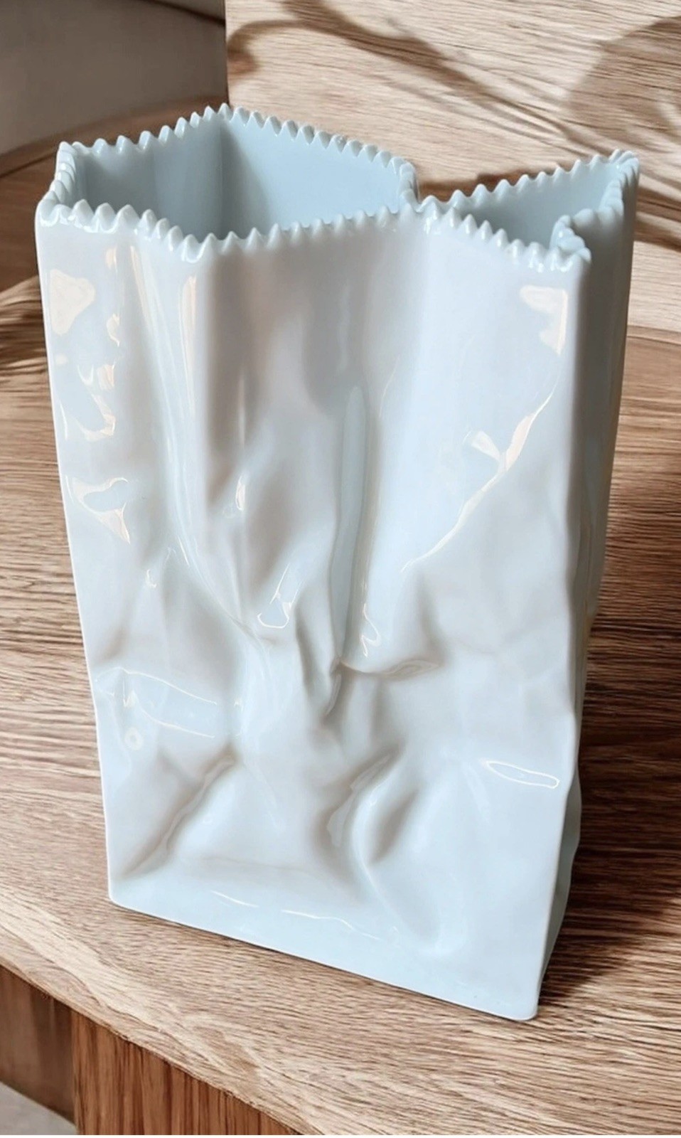 Midcentury Rosenthal Studio Line Tapio Wirkkala Gloss White Paper Bag Vase Midcentury Rosenthal Studio Line Tapio Wirkkala Gloss White Paper Bag Vase