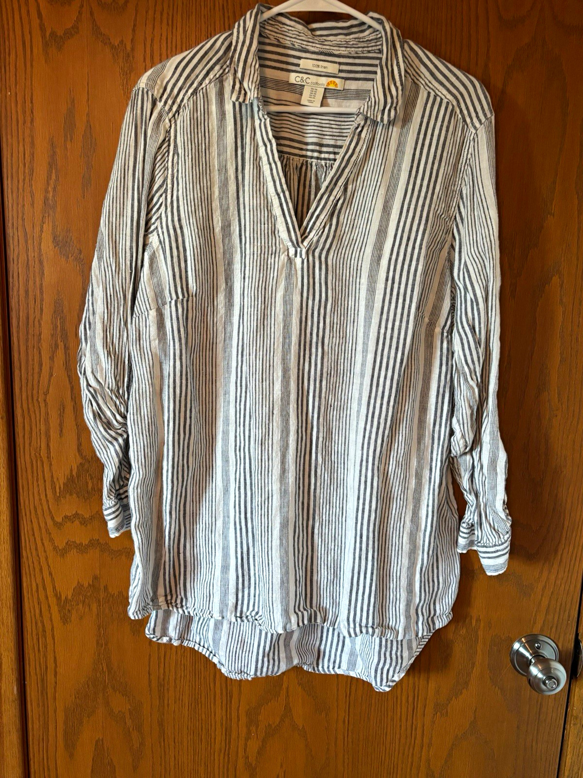 C&C California Women’s 1X White/Blue Striped Linen Collared Tunic Blouse C&C California Women’s 1X White/Blue Striped Linen Collared Tunic Blouse