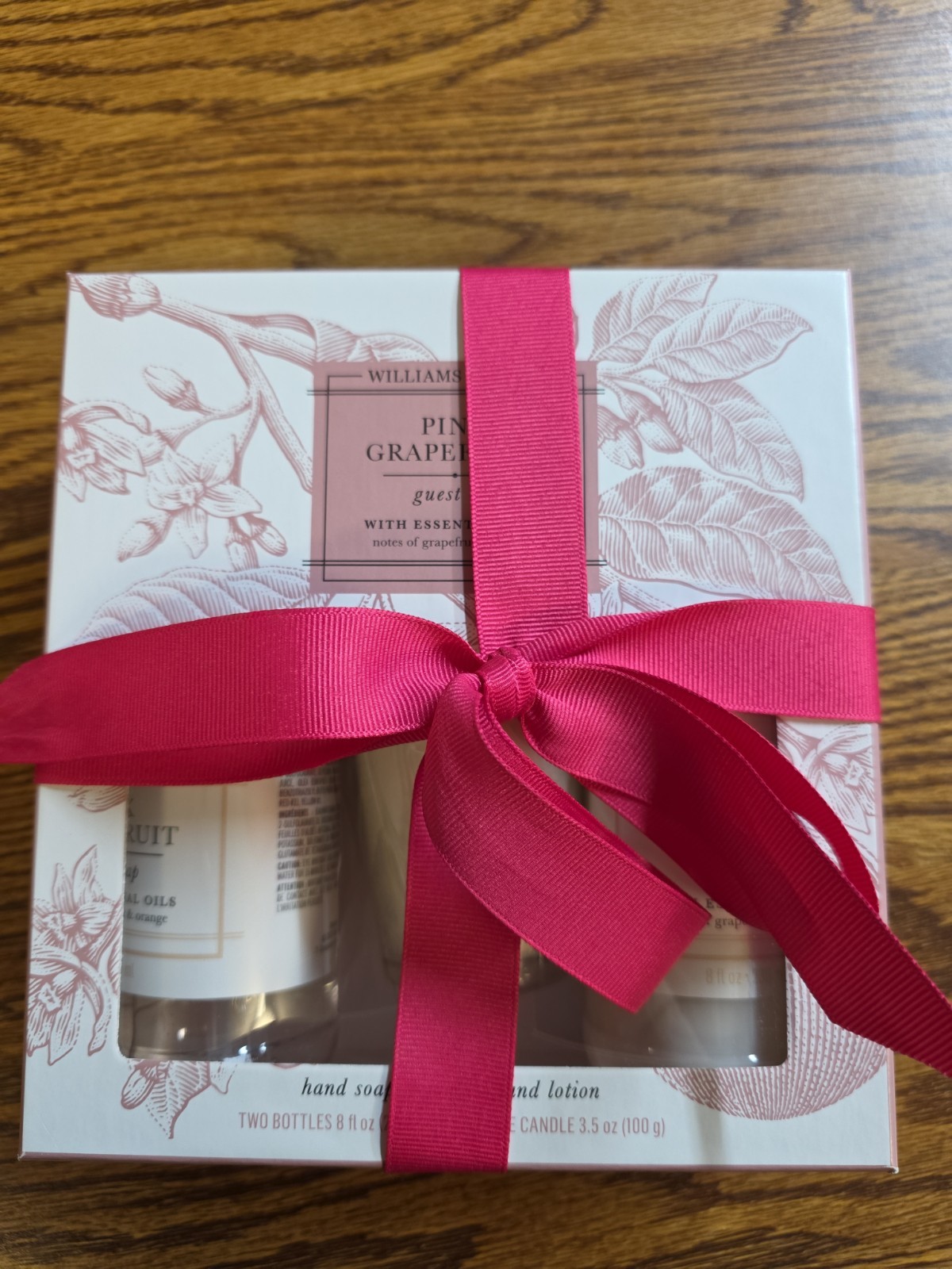 Williams Sonoma Pink Grapefruit Guest Set With Essential Oils Williams Sonoma Pink Grapefruit Guest Set With Essential Oils