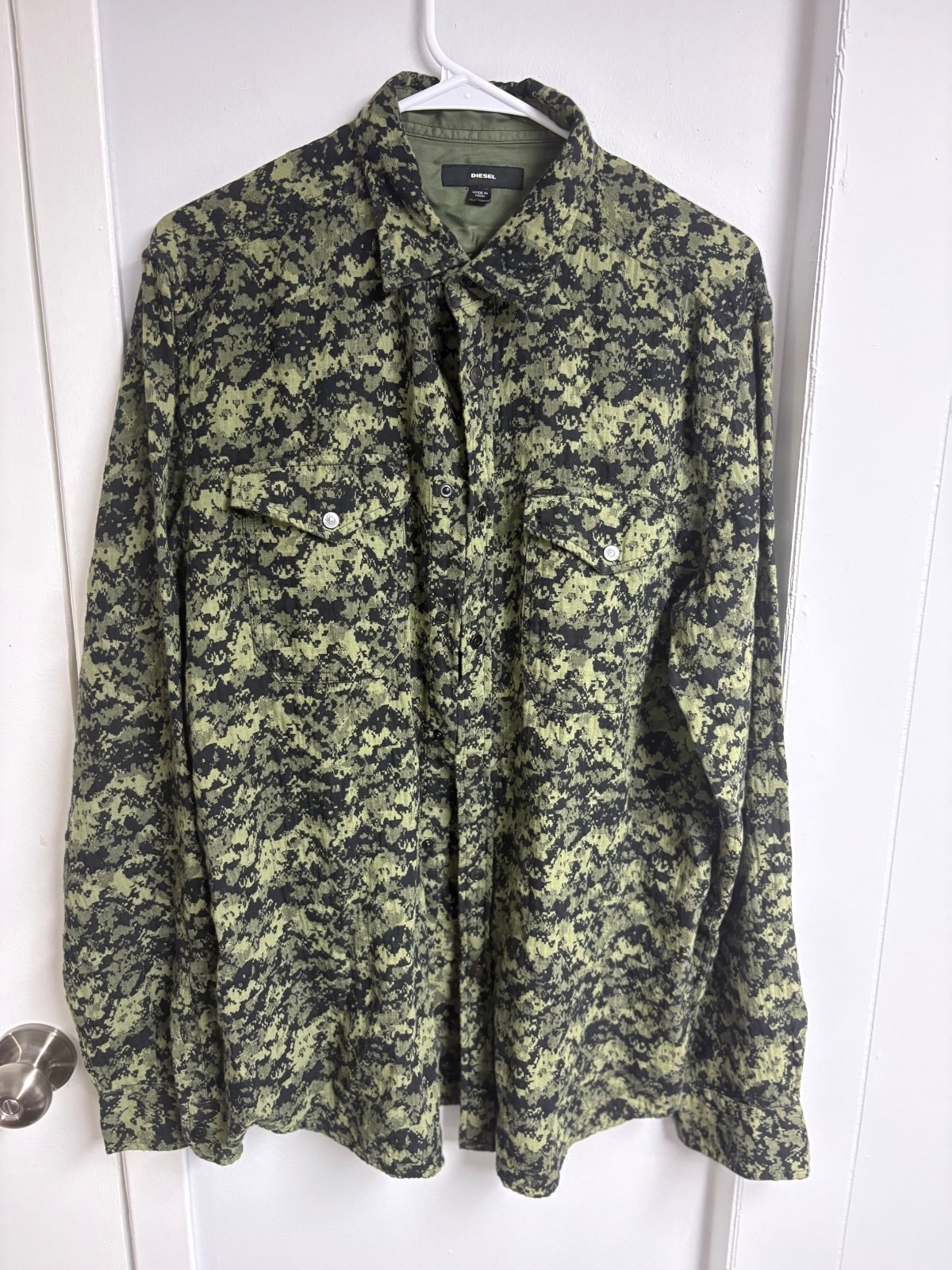 Diesel Men\'s Long Sleeve Camouflage Button-Up Shirt Size L