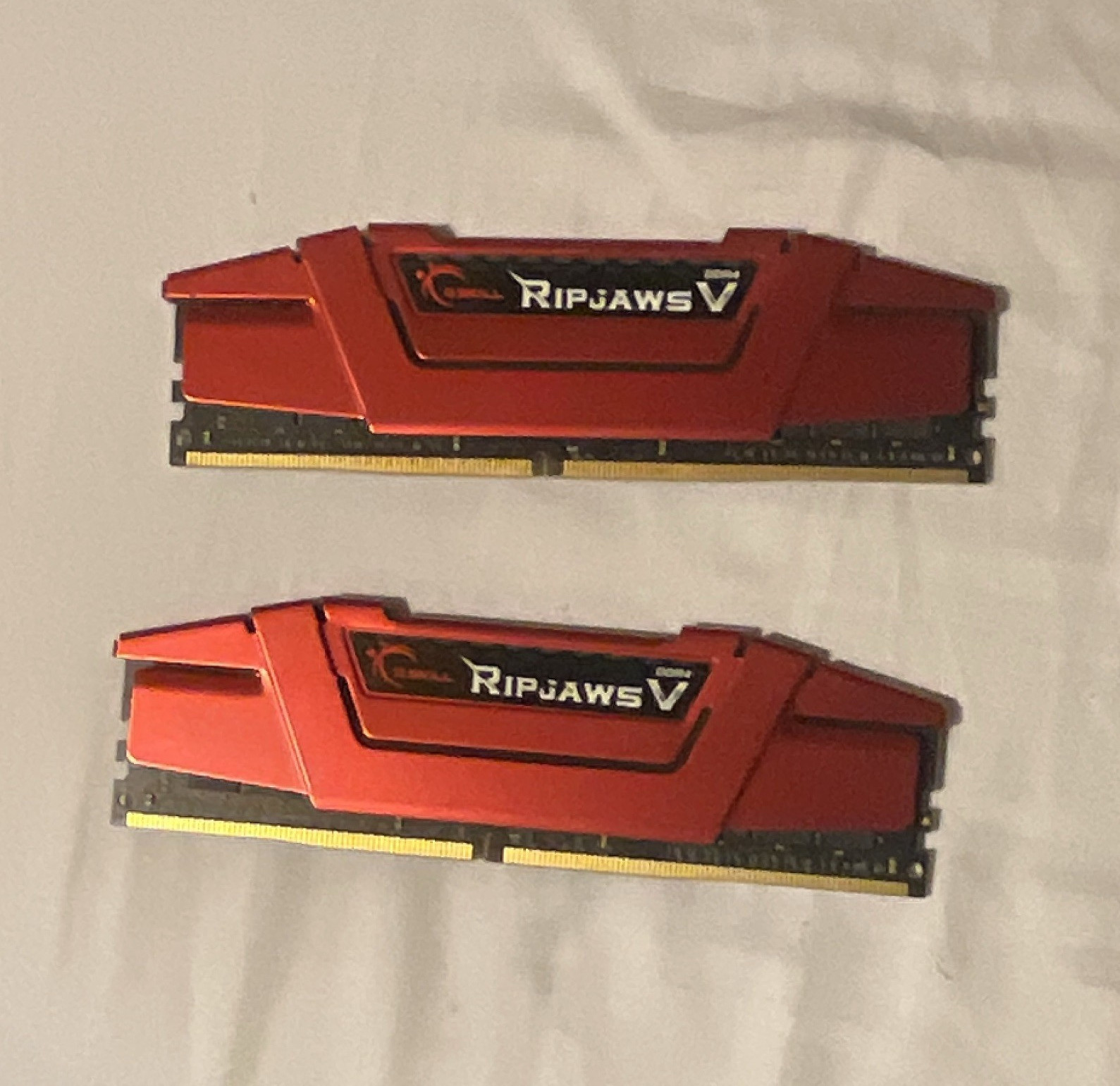 UNTESTED G.SKILL Ripjaws V 32GB (2x16GB) DDR4-3000 DIMM Intel XMP 2.0 RAM