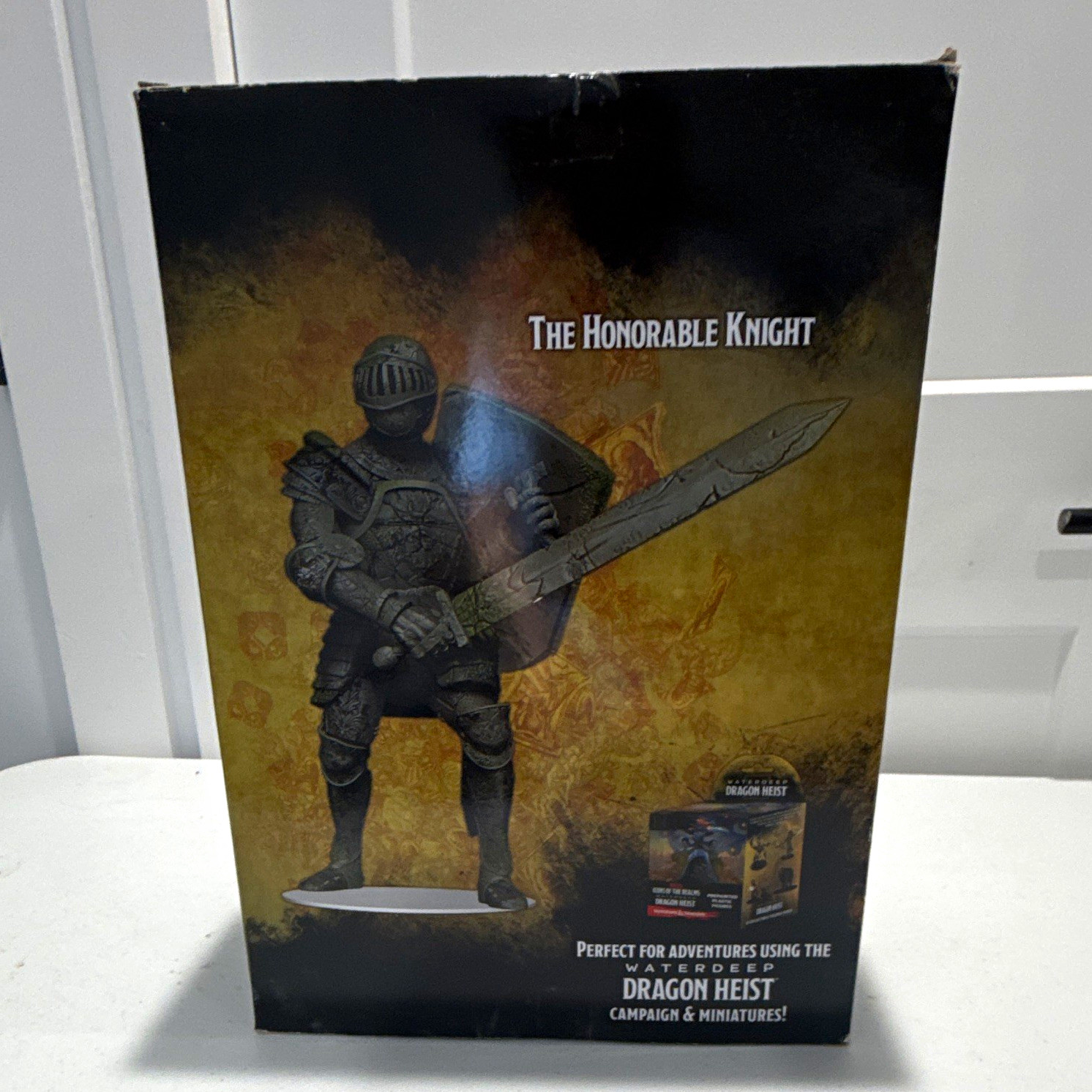WizKids Dungeons & Dragons walking statue of water deep, The Honorable Knight