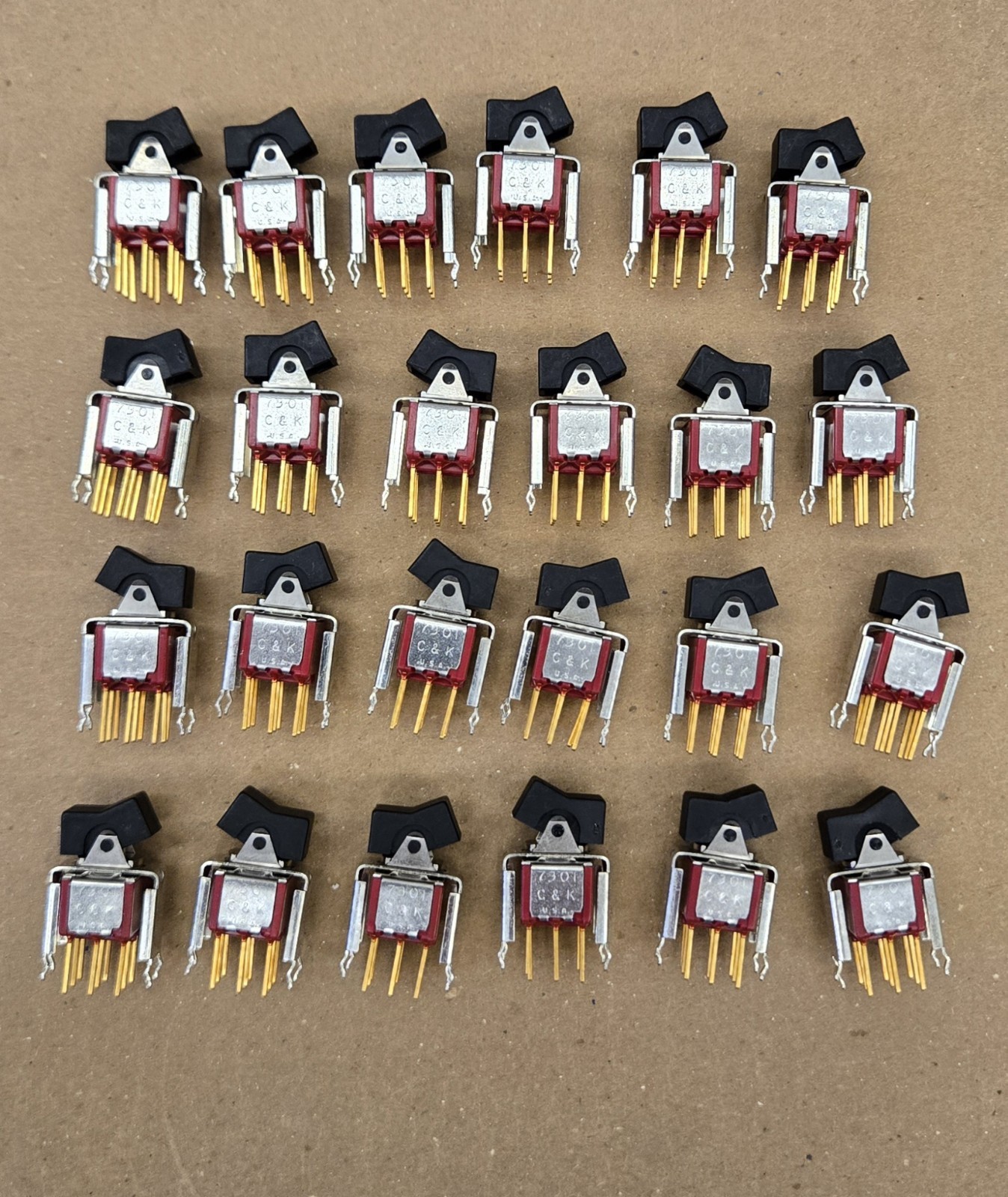 Quantity 24 C&K 7301J1V71BE2 Miniature Rocker & Lever Handle Switches