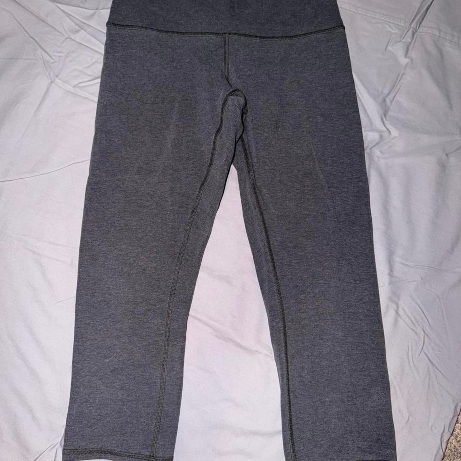 Lululemon Women\'s Grey Leggings Lululemon Women\'s Grey Leggings