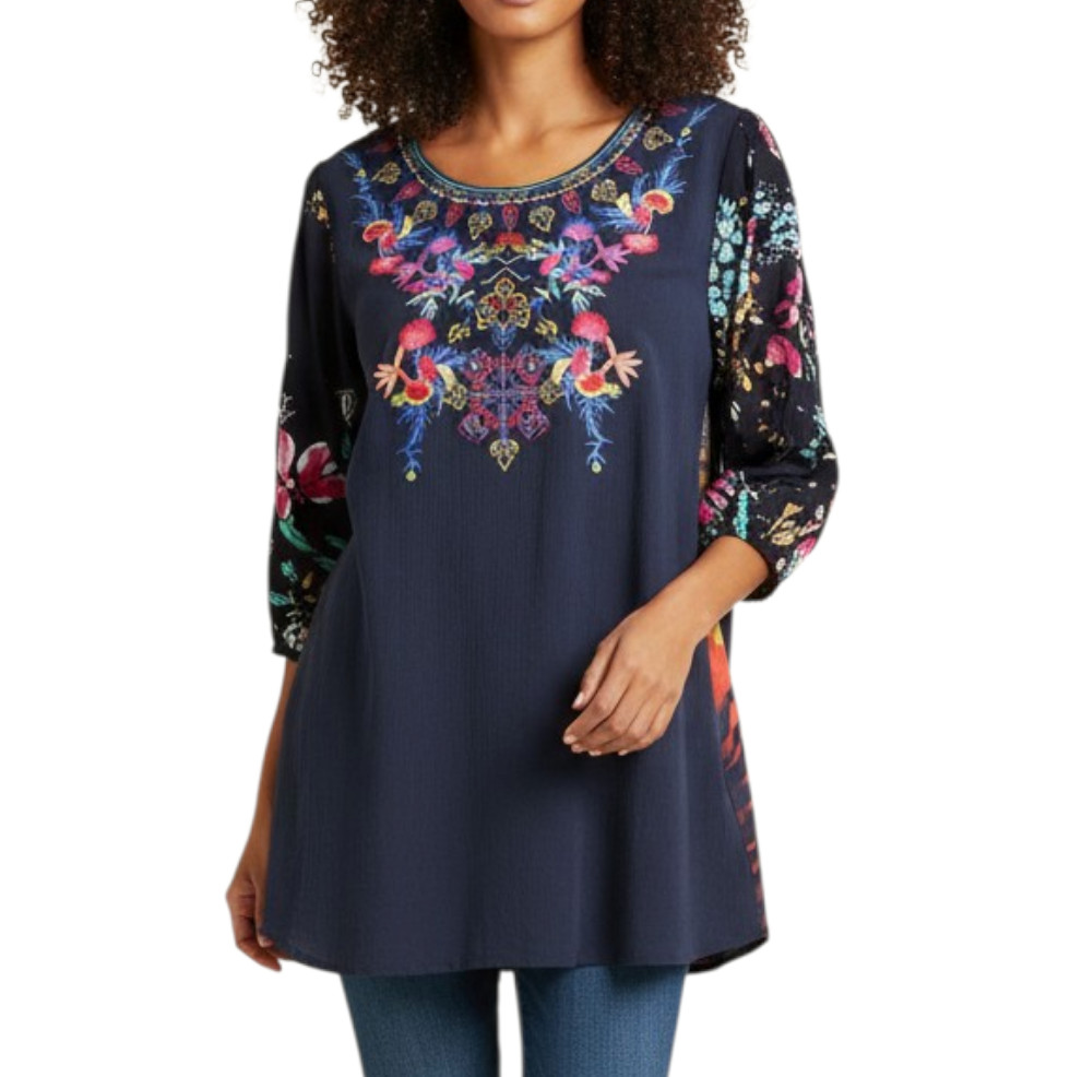 CALESSA Embroidered Top Tunic TEXTURED Cinch-Tie Sleeves BURN-OUT in Back SIZE M CALESSA Embroidered Top Tunic TEXTURED Cinch-Tie Sleeves BURN-OUT in Back SIZE M