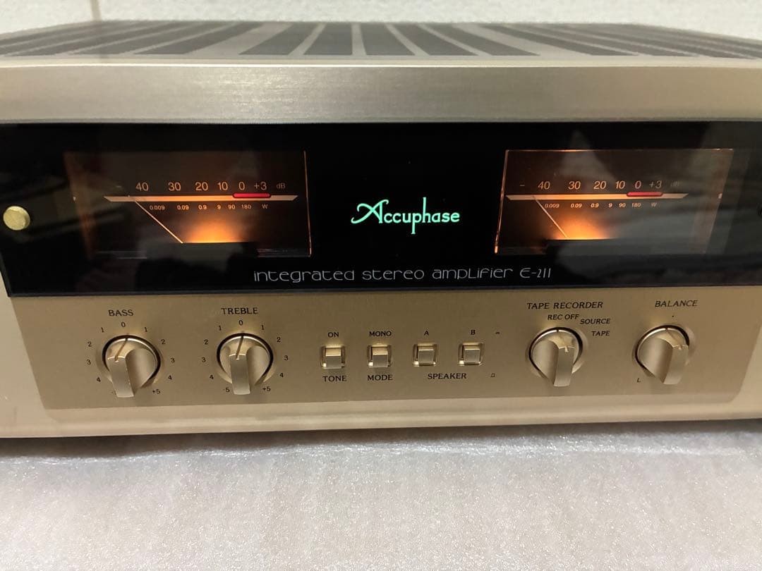 Accuphase E-211 Integrated Amplifier Working Used Japan #01 Accuphase E-211 Integrated Amplifier Working Used Japan #01