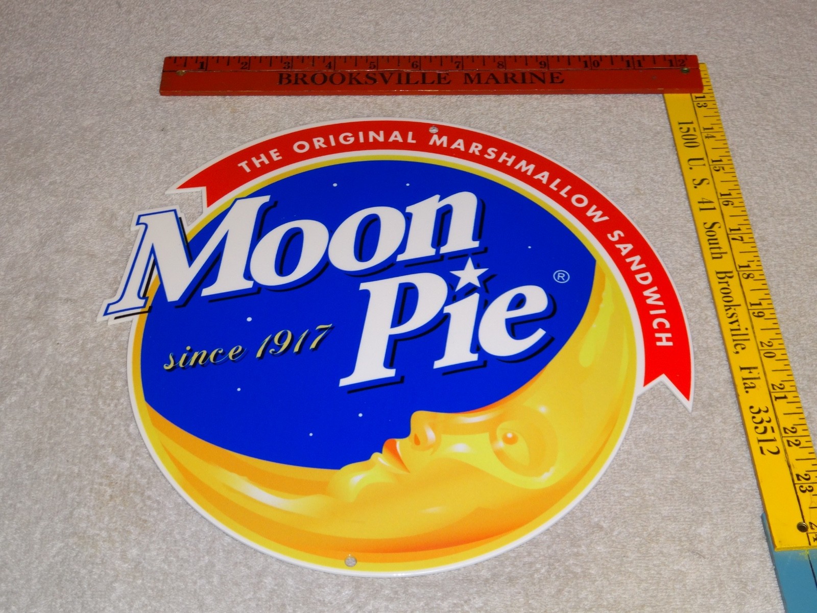 VINTAGE MOON PIE SINCE 1917 MARSHMALLOW SANDWICH METAL FOOD SNACK GAS & OIL SIGN