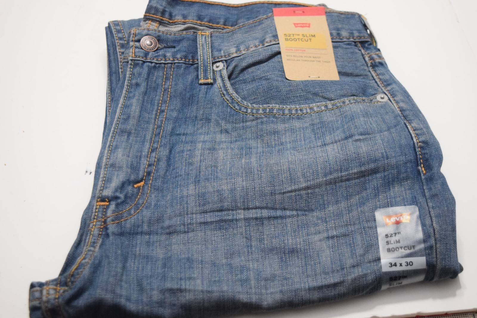 NWT Levi\'s Men\'s 527 Slim Bootcut Jeans 30x32 Medium Wash 055270175