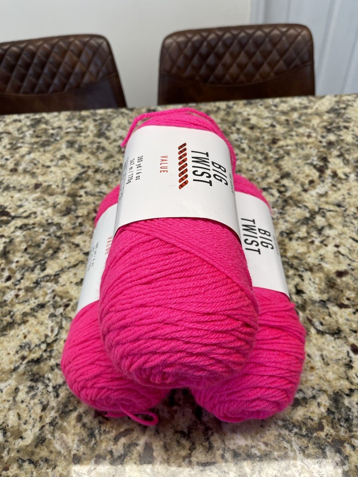 Big Twist Value Medium Rose Dye Lot 652596