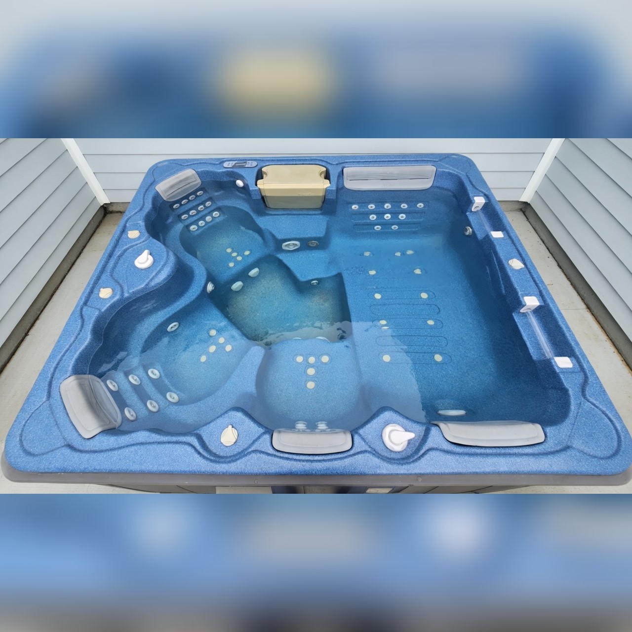 ThermoSpas Park Avenue Gold Hot Tub Excellent - Ridgefield, CT