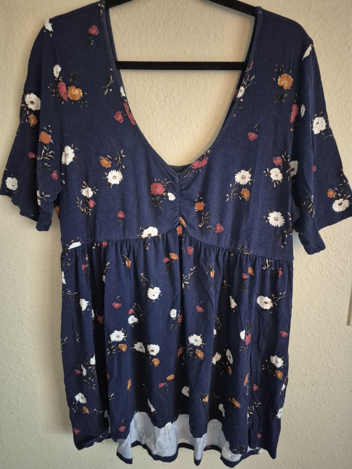 Torrid 2 Tunic Top Navy Floral Plus Sz 18-20 GC