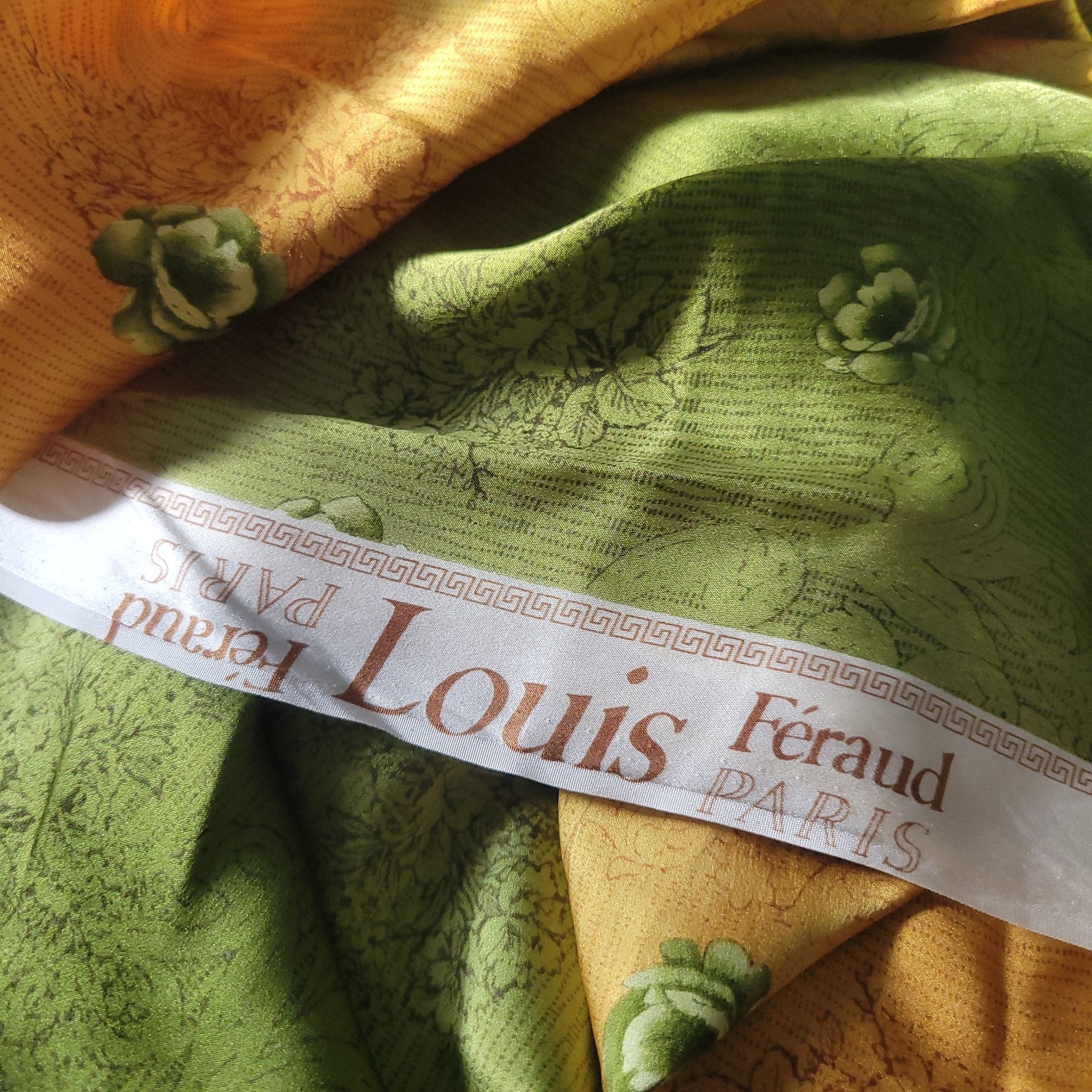 Rare LOUIS FERAUD Paris SILK FABRIC Material 3-2/3 yds 44/45\