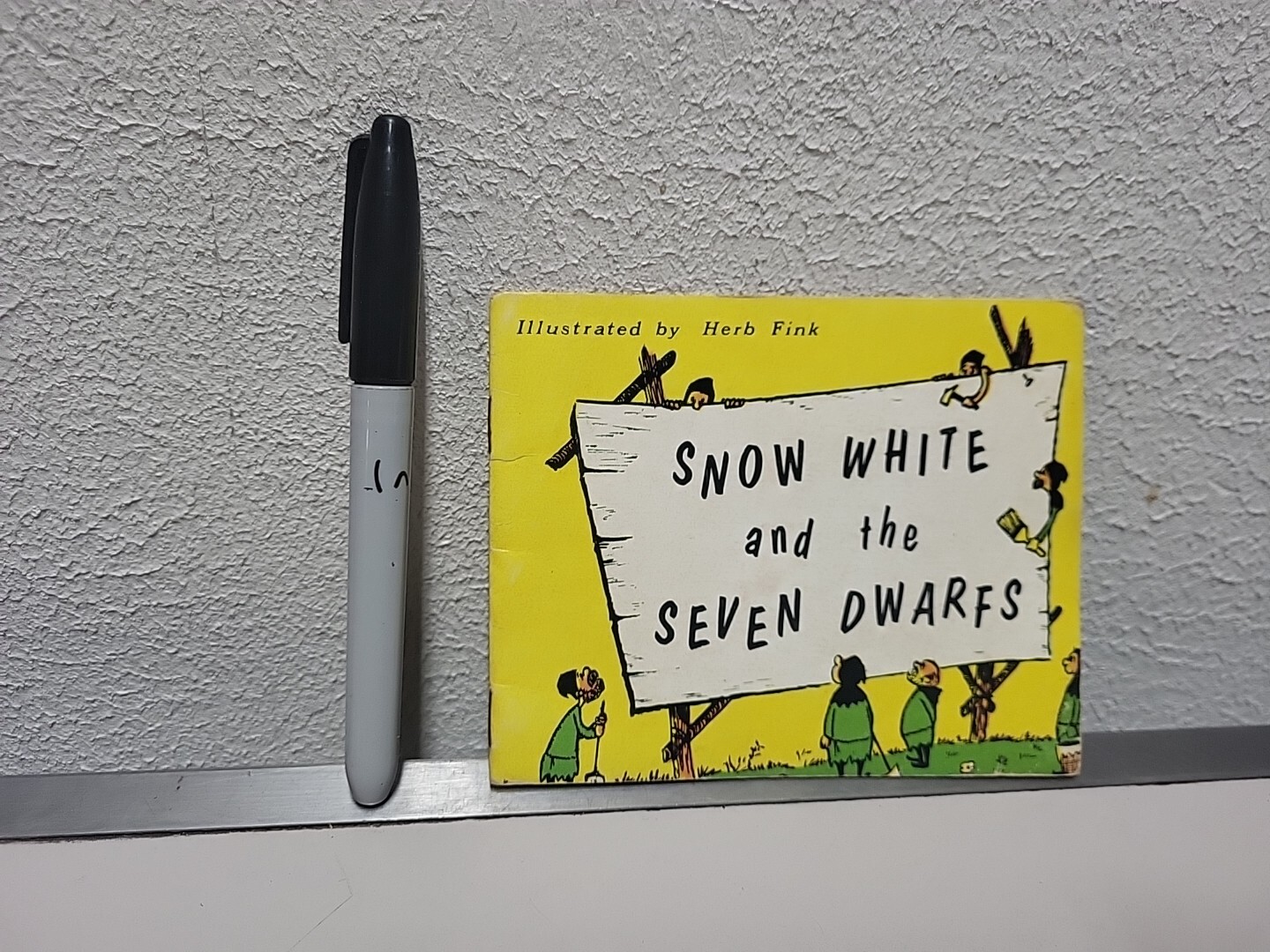Snow White and The Seven Dwarfs 1963 Vtg Sc Book Herb Fink