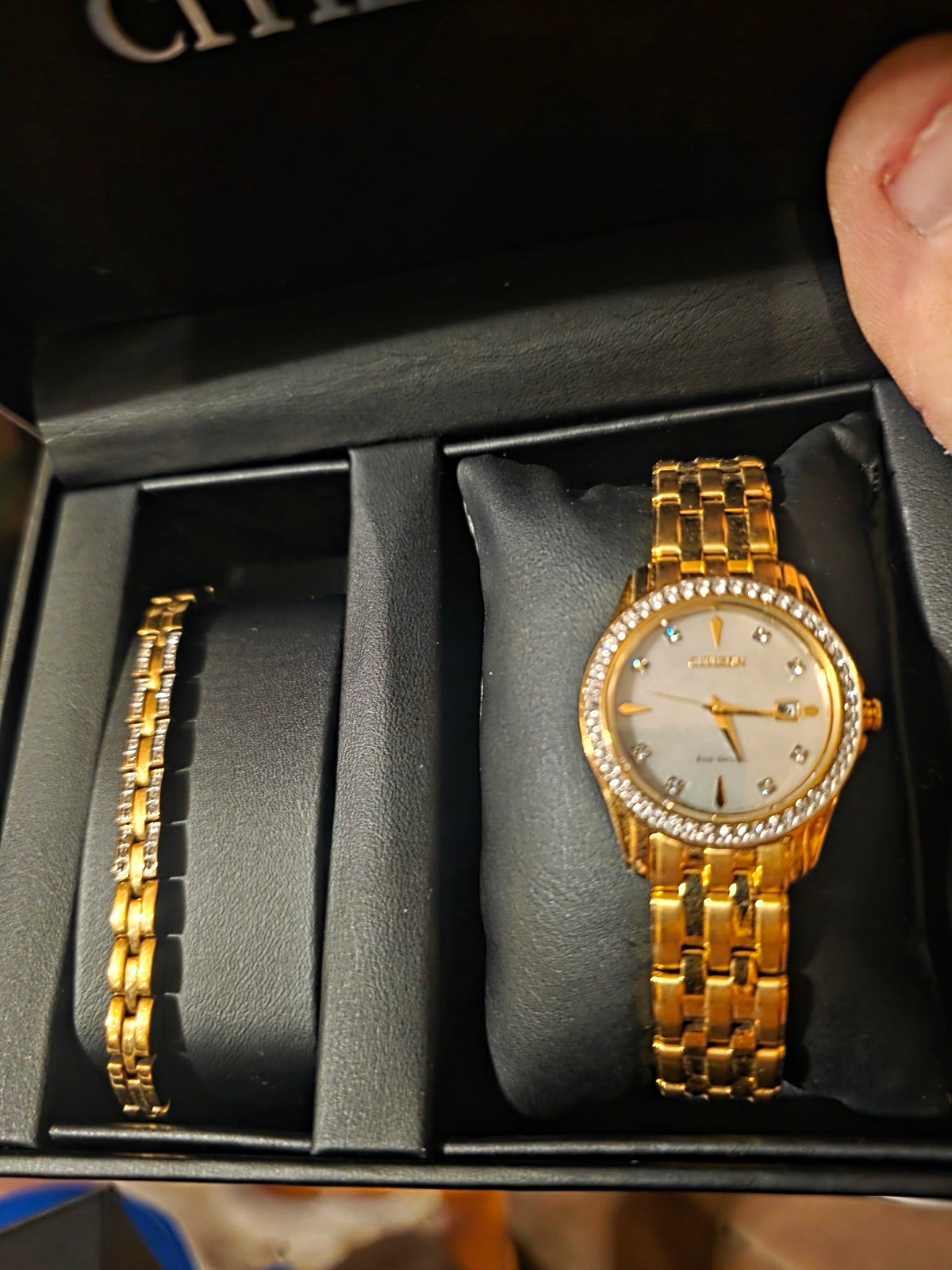 2 Citizen Eco-Drive Gold-Tone Chronograph Black Dial 50m Bracelet w/ Box M+F 2 Citizen Eco-Drive Gold-Tone Chronograph Black Dial 50m Bracelet w/ Box M+F