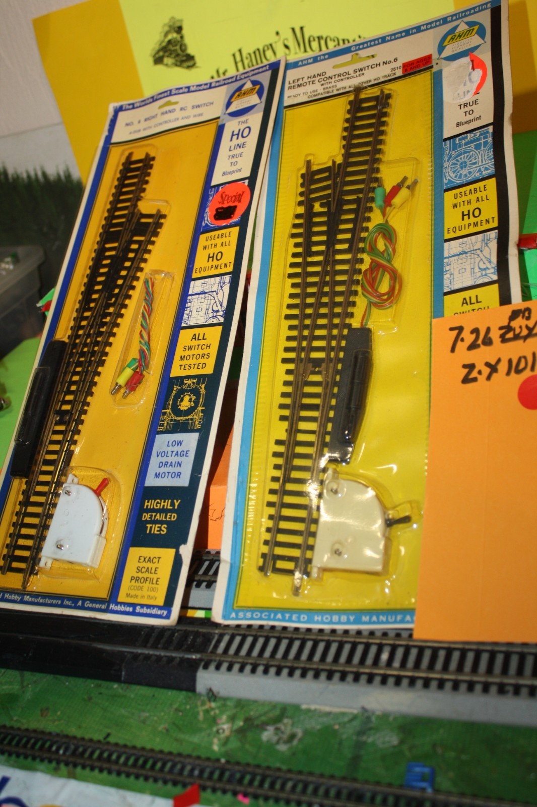 NIB AHM Left & R Hand Switch Remote Control Track #2510 & #2509 with controller