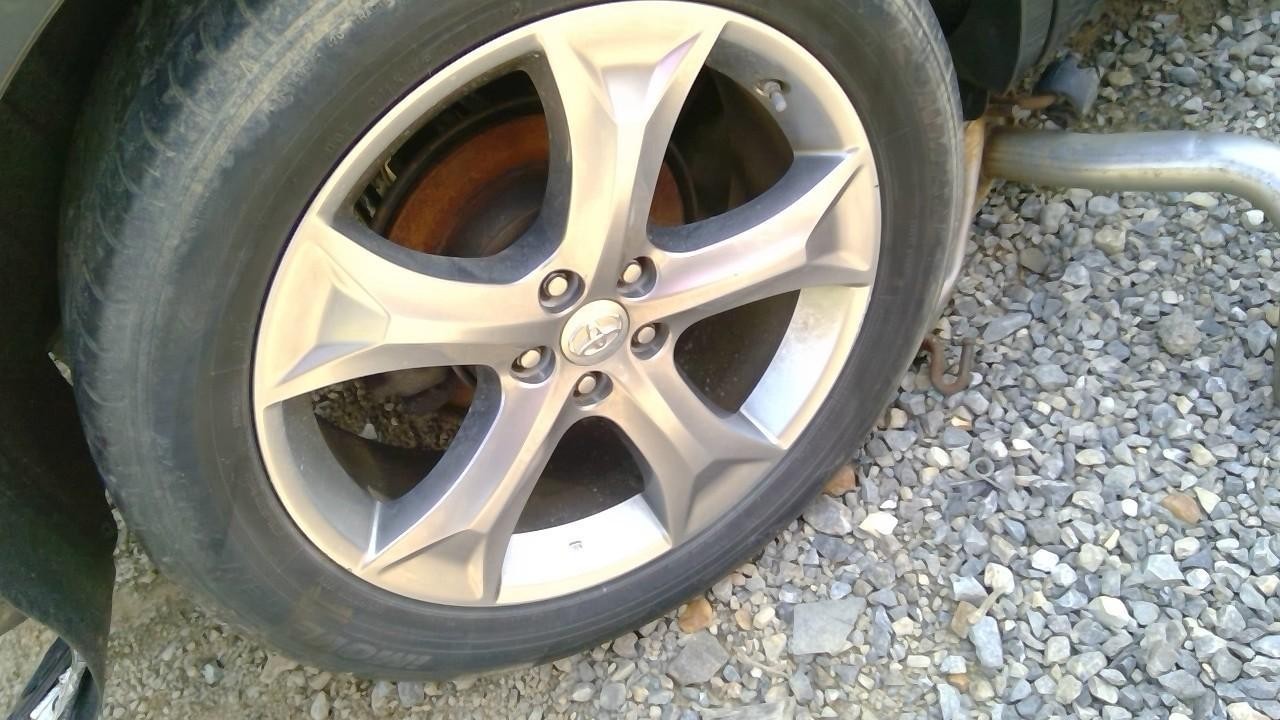 Used Wheel fits: 2014 Toyota Venza 20x7-1/2 alloy 5 spoke Grade B