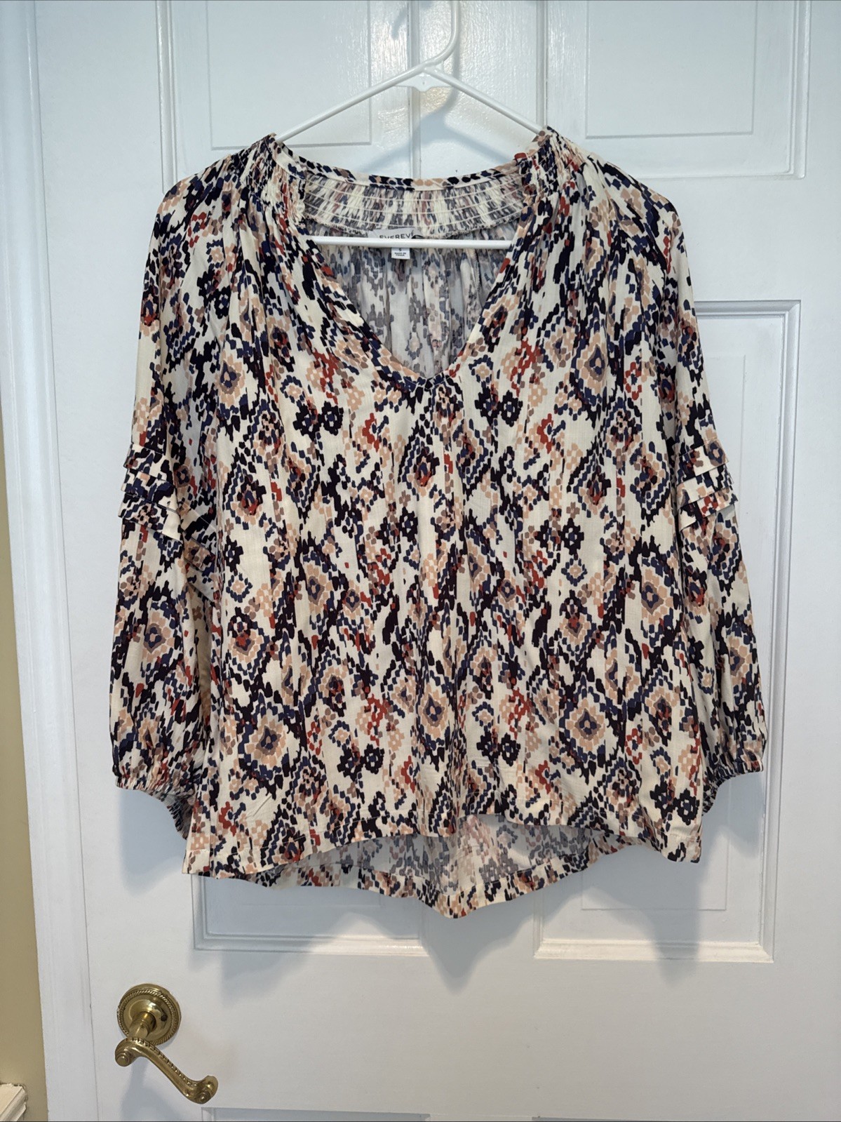 Evereve Layla Ikat Print Blouse Small Evereve Layla Ikat Print Blouse Small