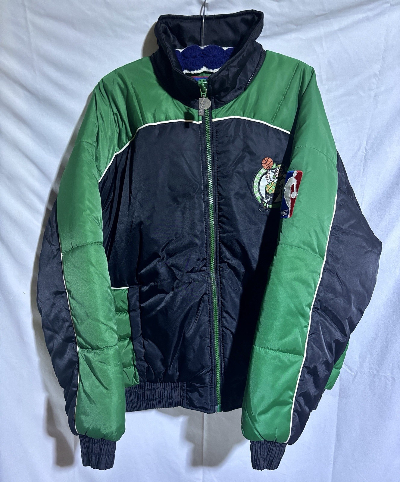 Vintage 90s Pro Player Boston Celtics Puffer Jacket Large