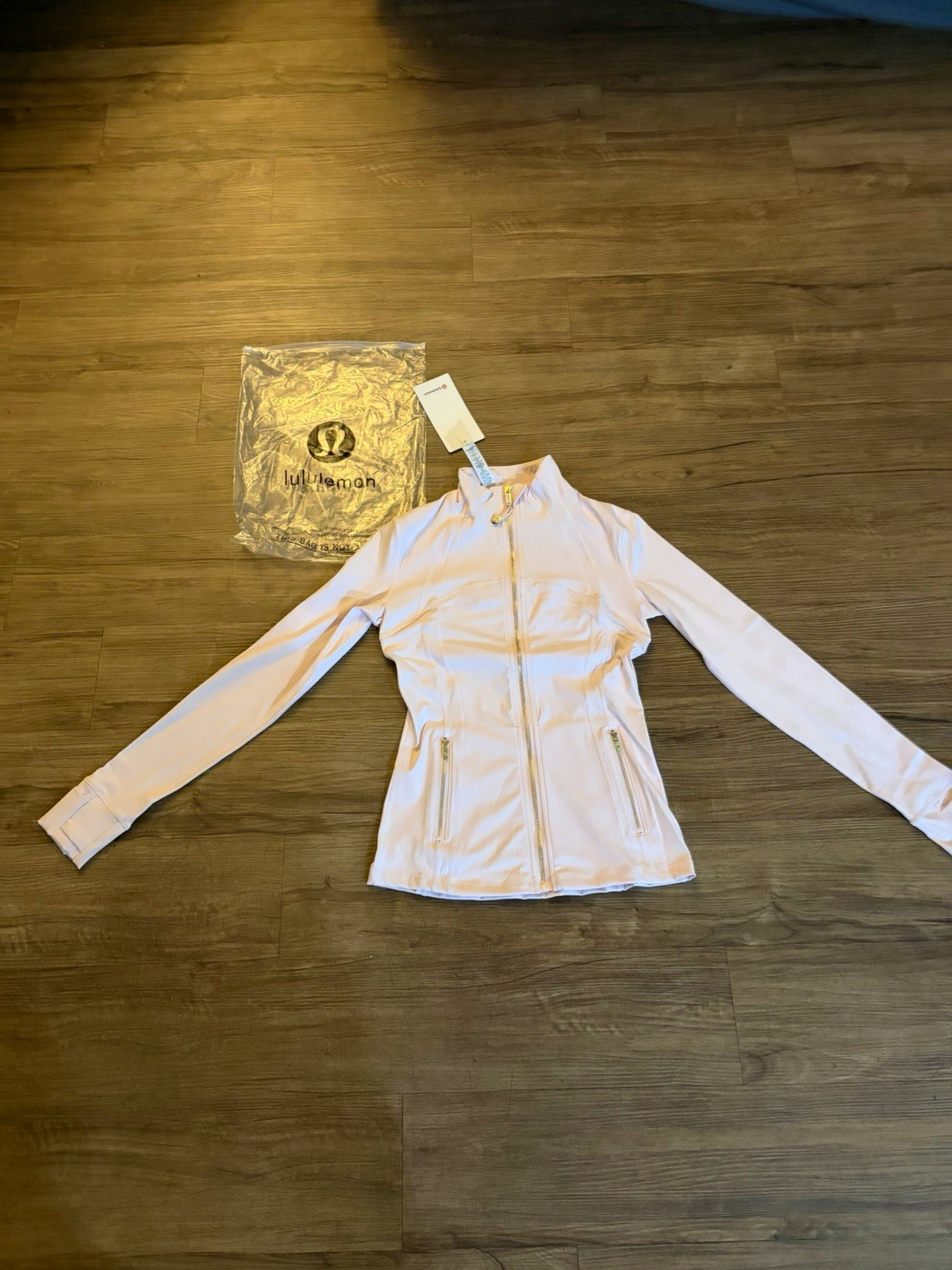 lululemon Define Jacket Nulu Full Zip Zipped Pockets Pink Women’s Size 6 lululemon Define Jacket Nulu Full Zip Zipped Pockets Pink Women’s Size 6
