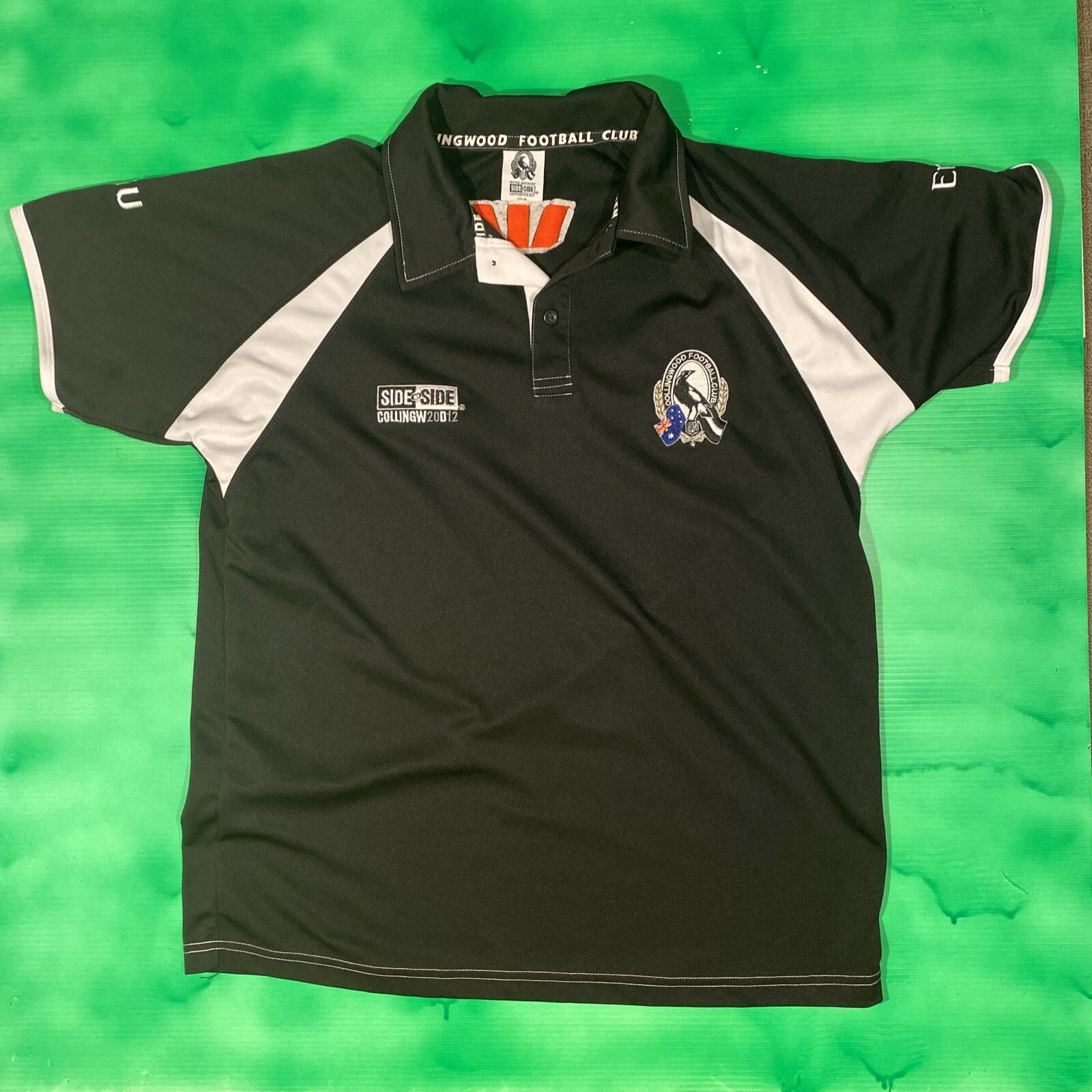 AFL Collingwood Magpies 2012 Members Polo Top Medium AFL Collingwood Magpies 2012 Members Polo Top Medium