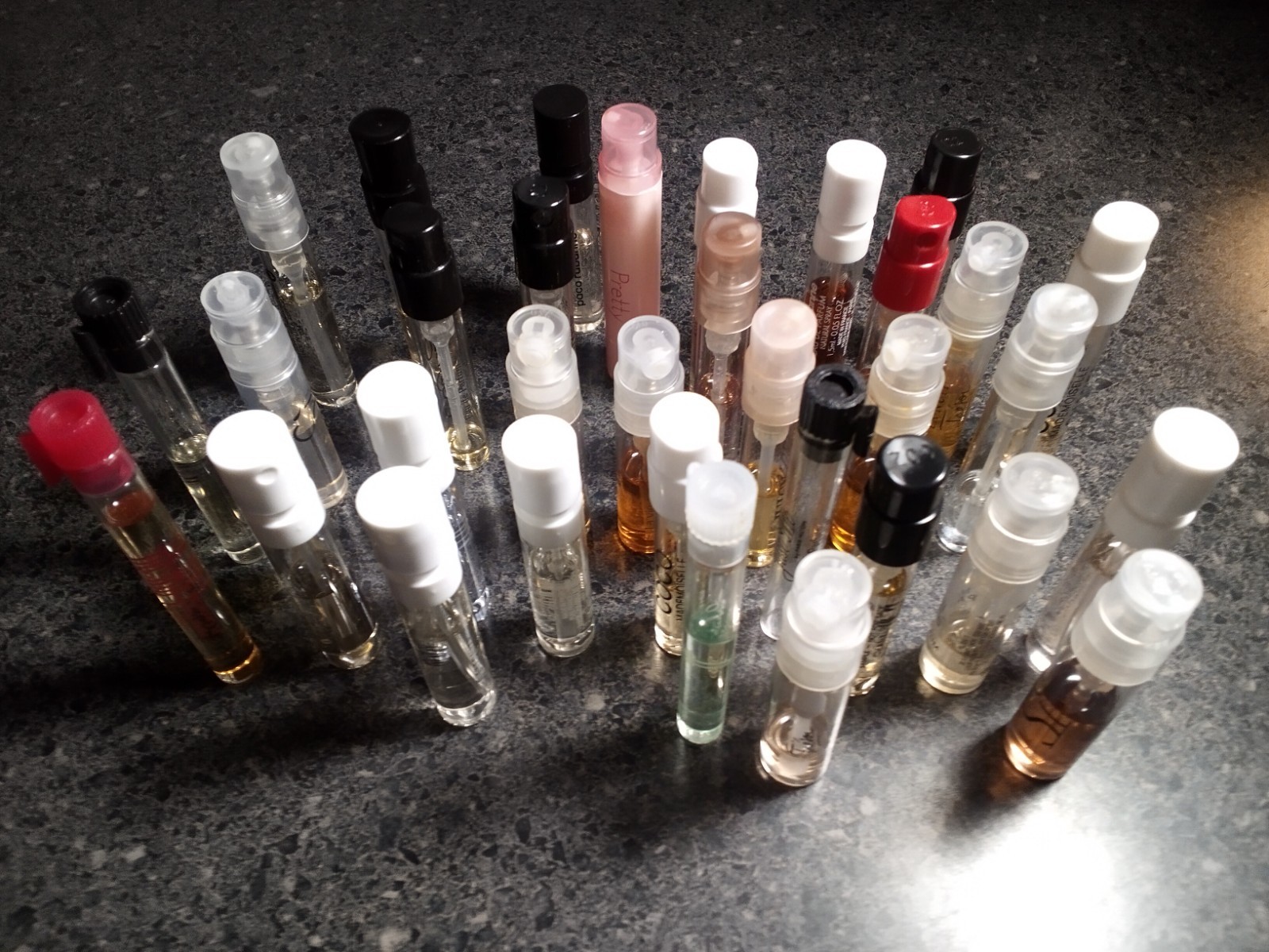 Lot of Assorted Designer Unisex Fragrance Long Lasting Sample Mini Bottles