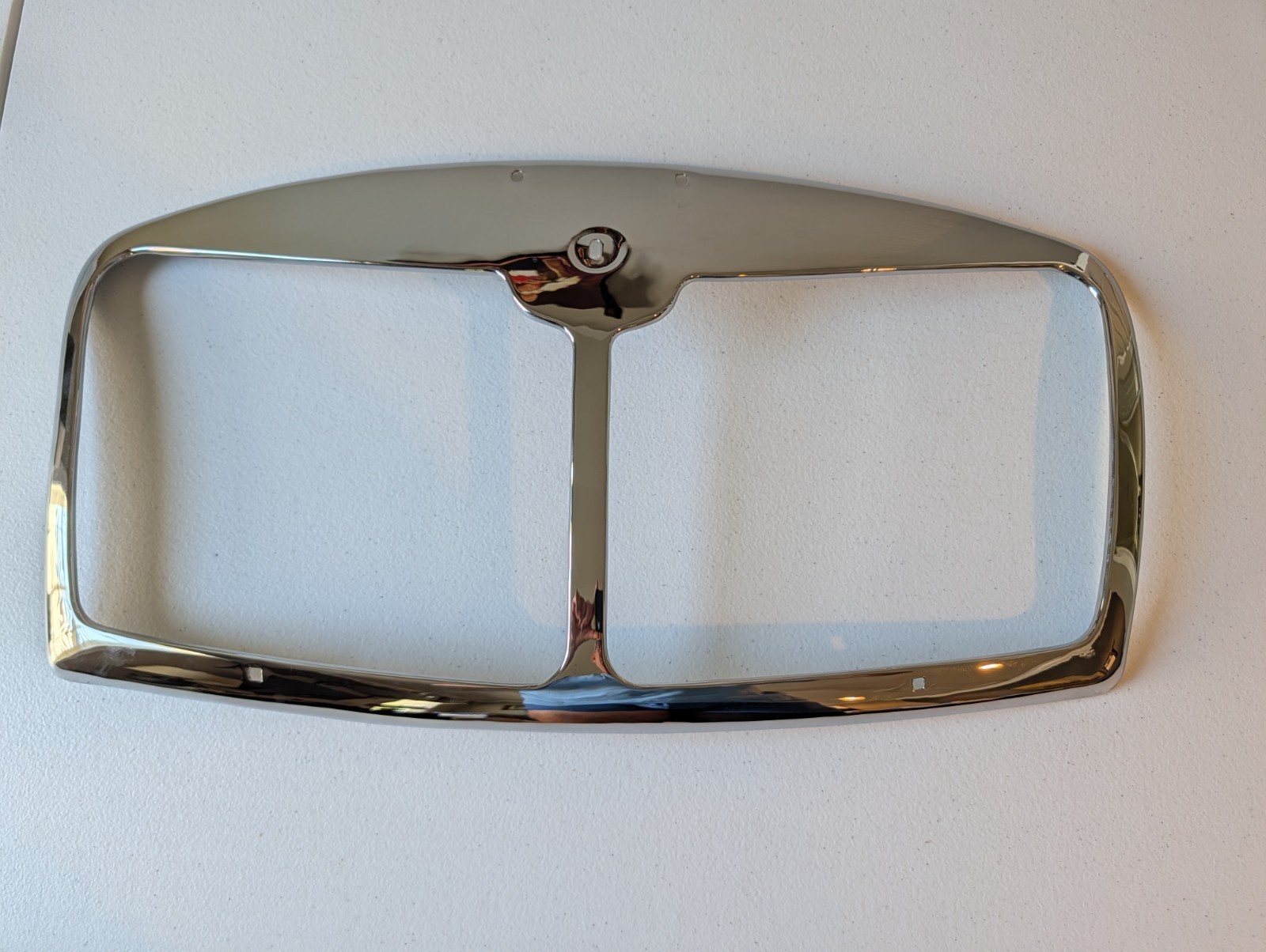MGA 1500/ Twinn Cam/ 1600 MK1 grill surround/ Grill shell MGA 1500/ Twinn Cam/ 1600 MK1 grill surround/ Grill shell