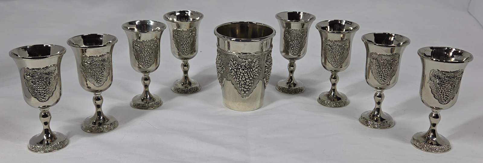 VTG 9pc Silver Tone Kiddush Set w/Grape Motif Eight 1oz Goblets & One 4oz Cup