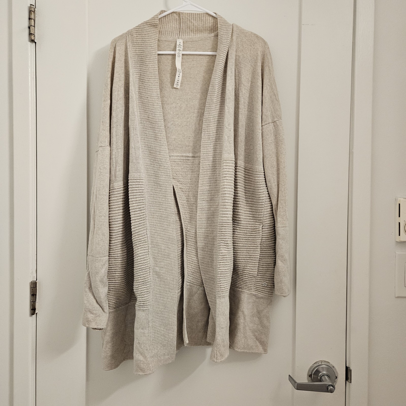 Lululemon 100% Merino Wool Ribbed Long Wrap Sweater Cardigan Light Gray Size 14