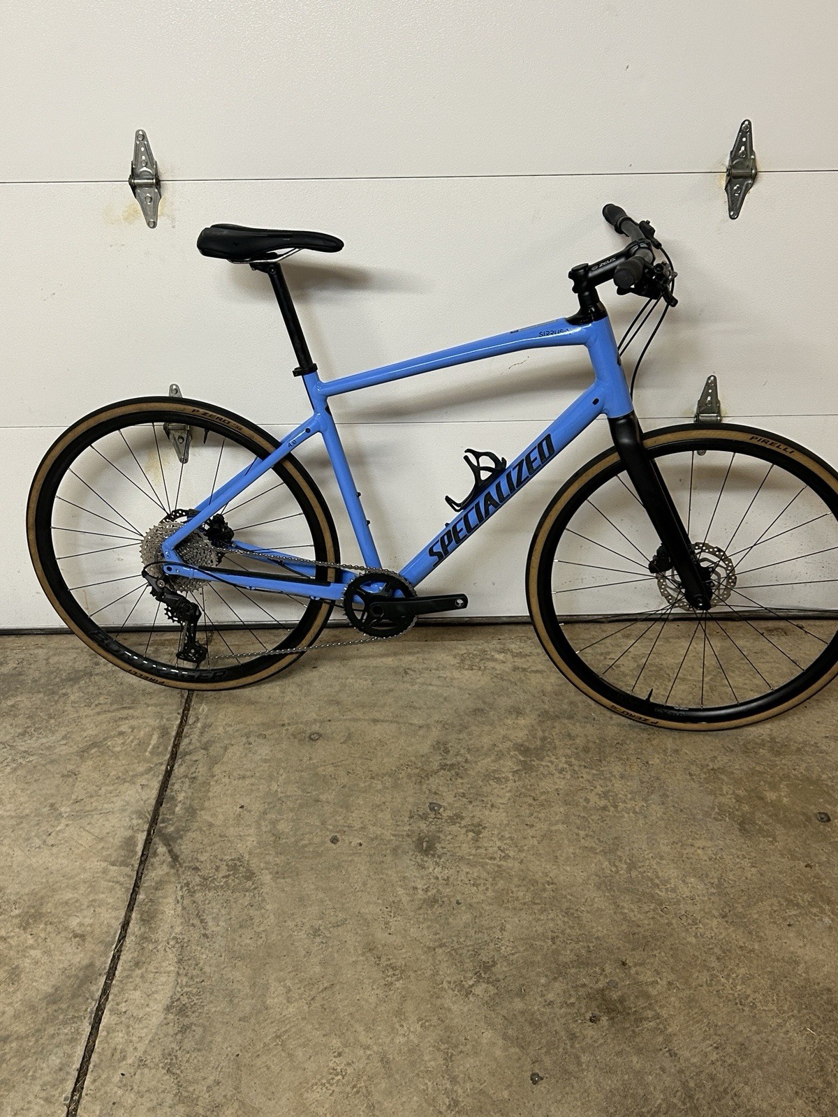 2021 Specialized Sirrus X 4.0 Flat Bar Road Bike/hybrid Bike Size Large