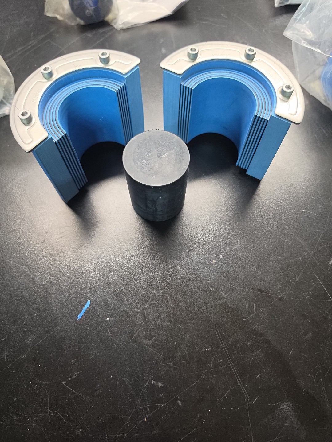 ROXTEC RS 100 AISI316 WOC PENETRATION SEAL FOR CABLE/PIPES 48-70mm RS00101001023 ROXTEC RS 100 AISI316 WOC PENETRATION SEAL FOR CABLE/PIPES 48-70mm RS00101001023
