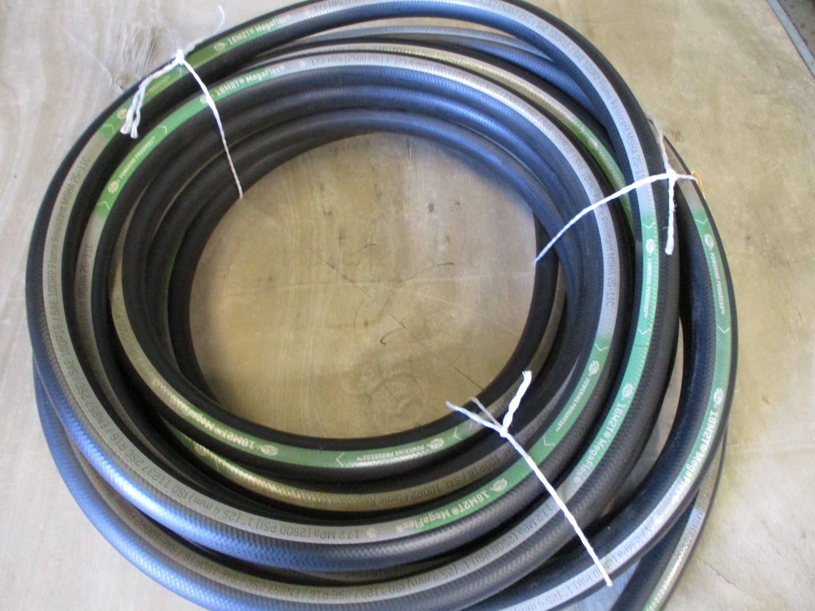 GATES HYDRAULIC HOSE 16M2T 1 GATES HYDRAULIC HOSE 16M2T 1