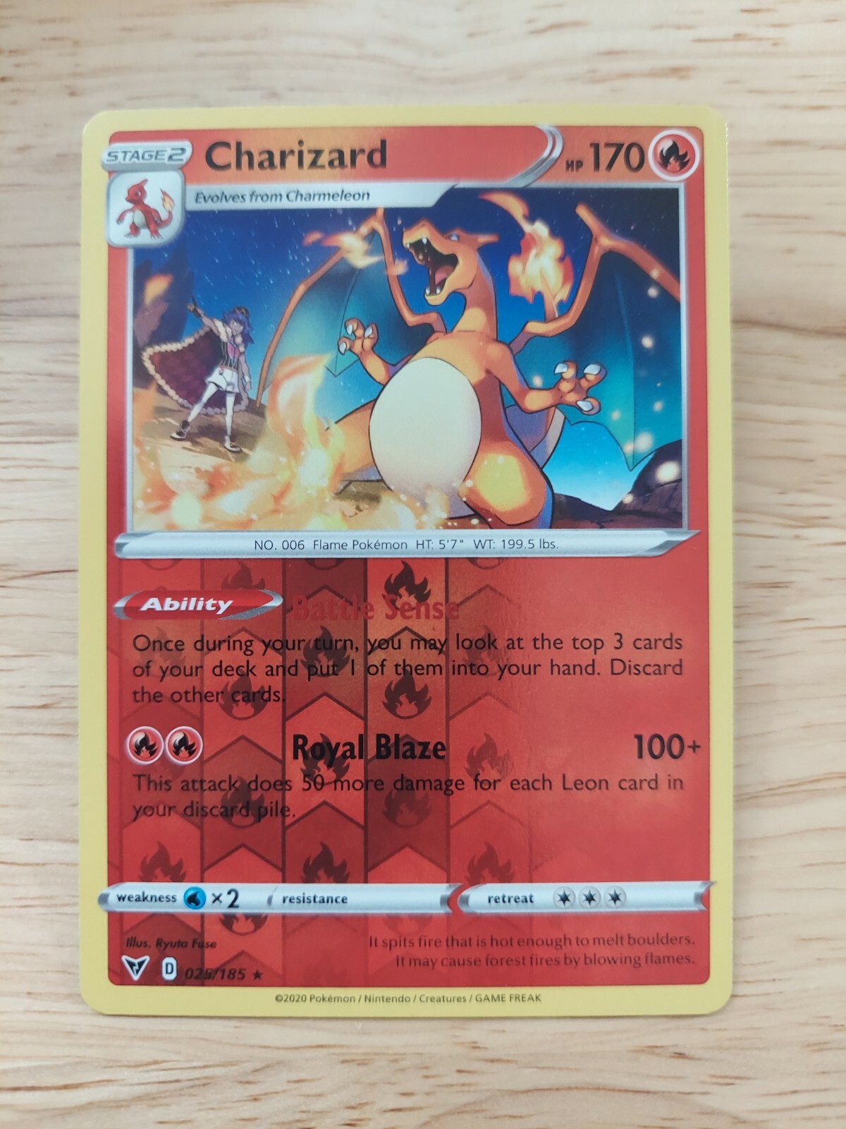 Charizard 025/185 Vivid Voltage NM Reverse Foil Rare Pokemon Card