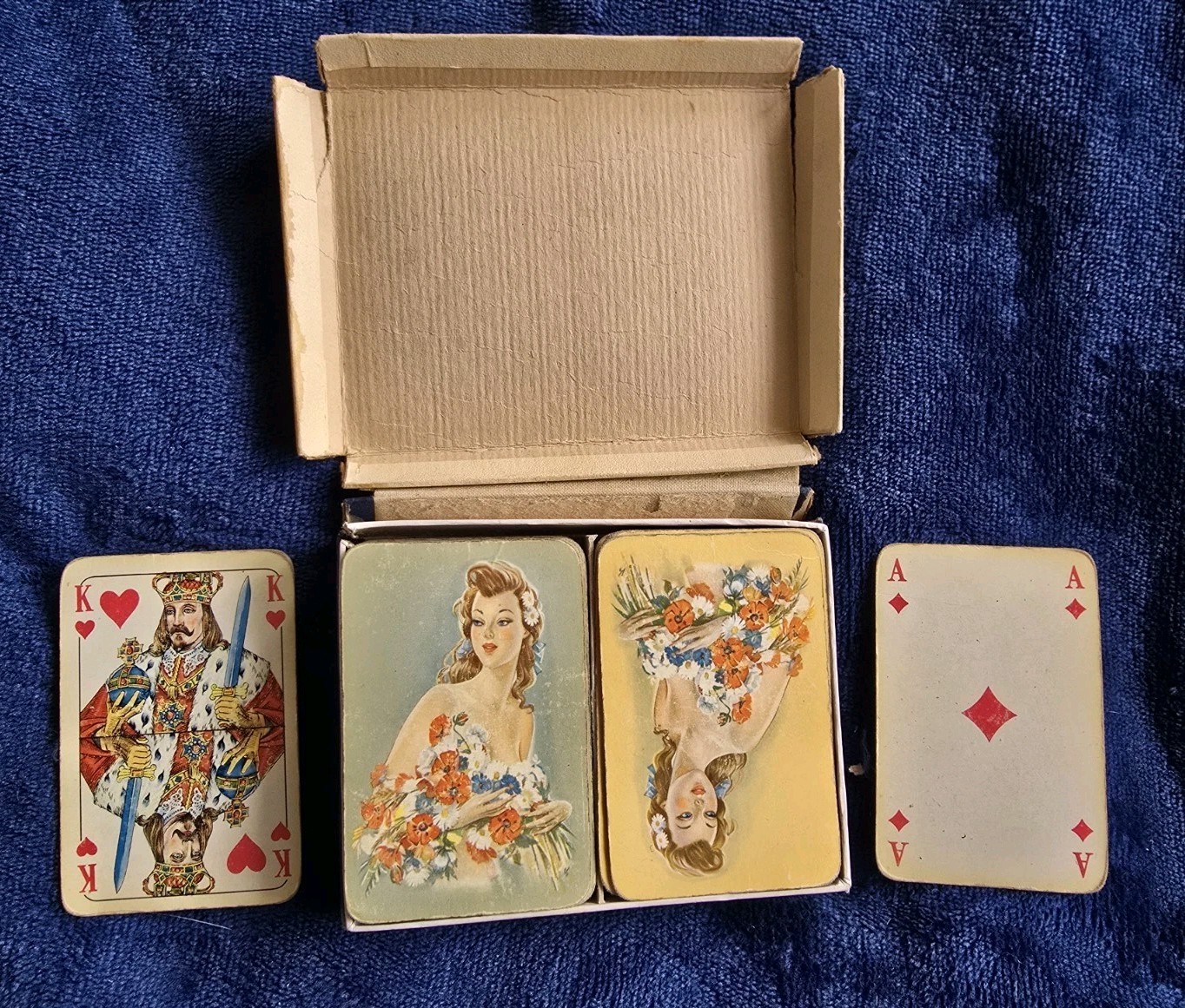 VTG GERMAN DDR Altenburger Blumenmädchen Playing Cards  Full 2-Deck Rummy Set