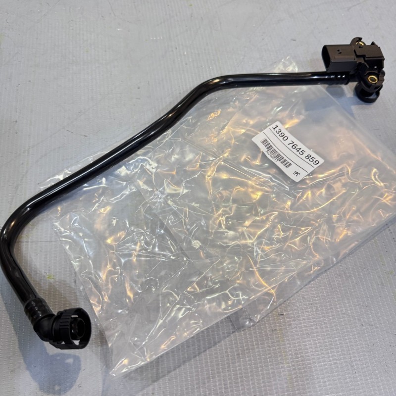 Vent Tube Fits BMW 2017-2021 13907645859