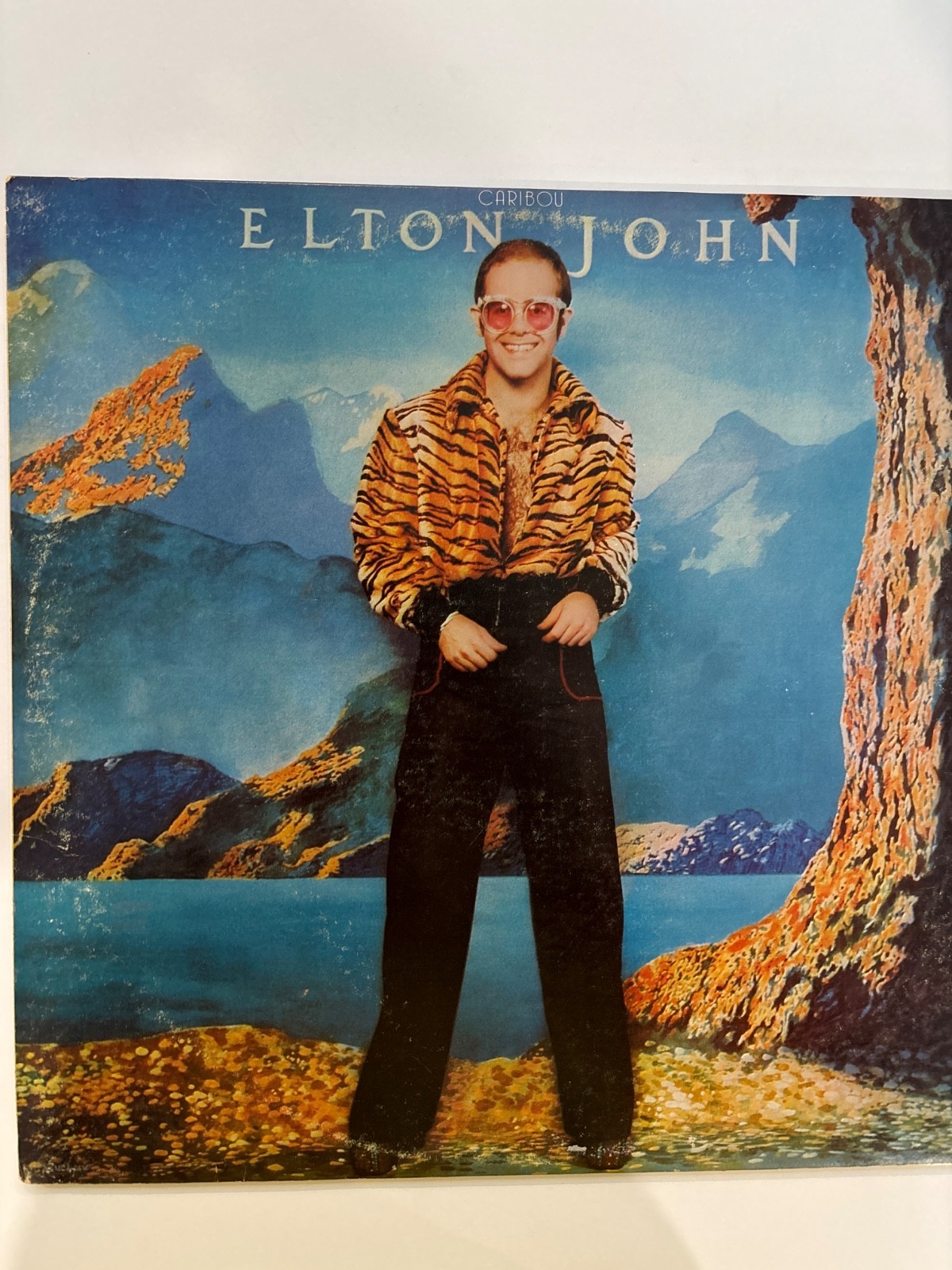 Elton John Caribou MCA Records 1974 MCA-2116 12\ Elton John Caribou MCA Records 1974 MCA-2116 12\