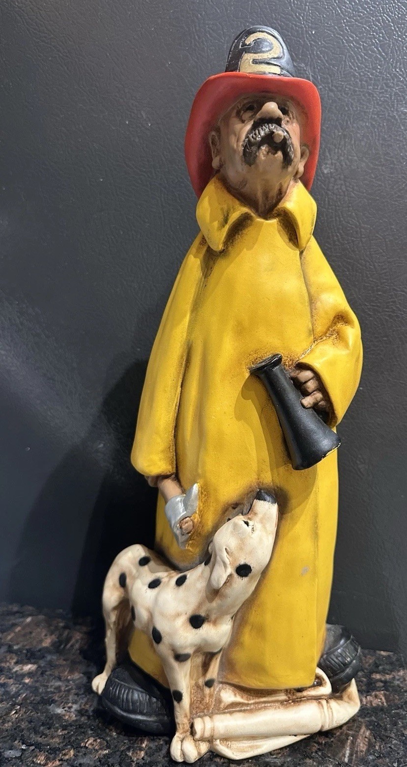 Vintage 1981 Universal Statuary Corp Fireman Dalmatian Statue Figure 15” Chicago