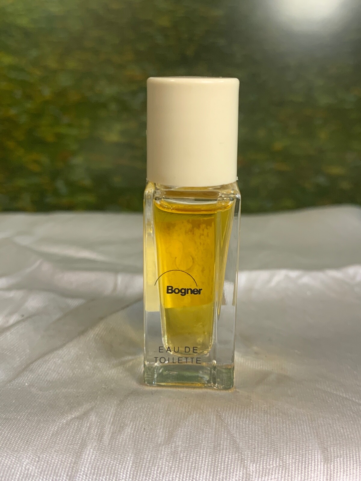 BOGNER WOMAN 5ML EDT MINI SPLASH (NEW) BOGNER WOMAN 5ML EDT MINI SPLASH (NEW)